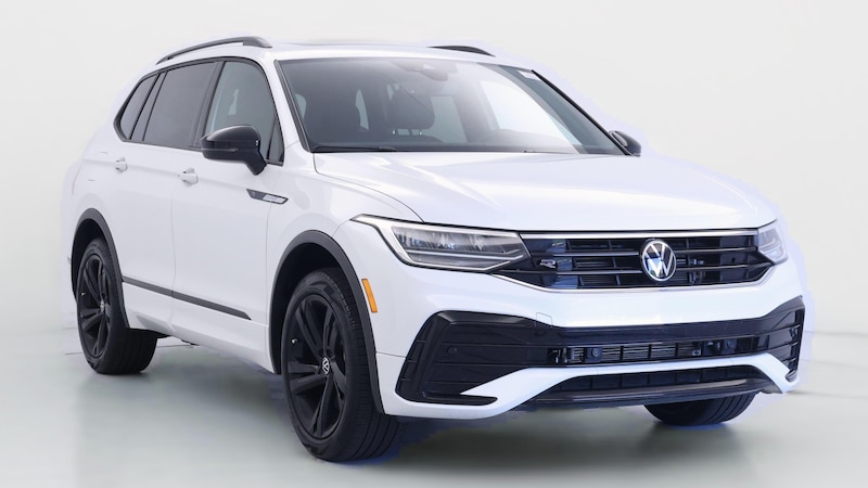 2024 Volkswagen Tiguan SE R-Line Black Hero Image