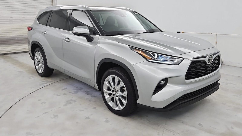 2023 Toyota Highlander Limited Hero Image