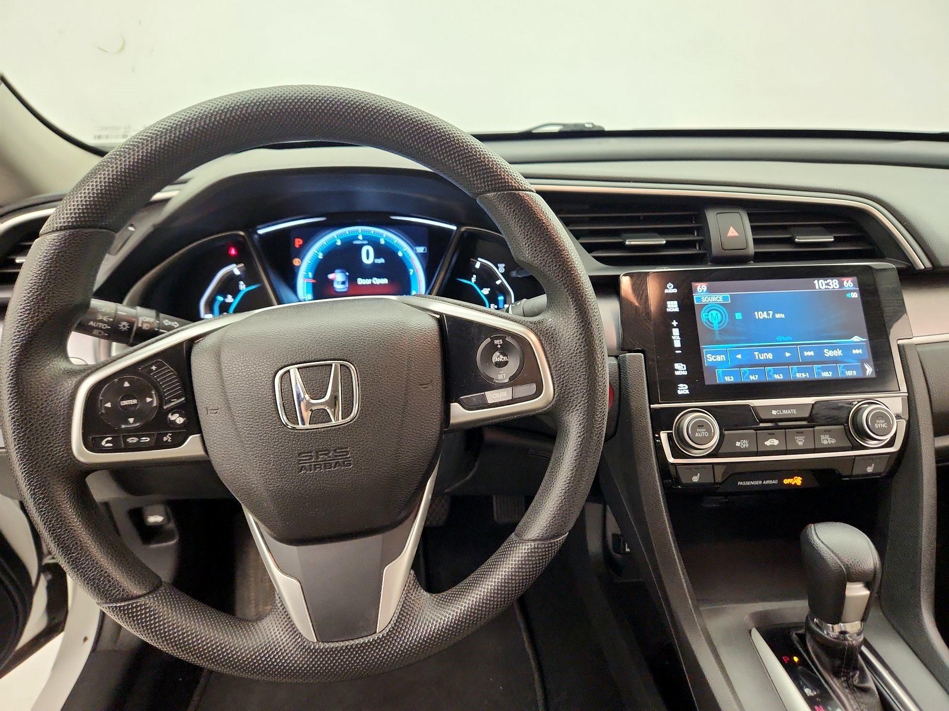 Thumbnail: 2016 Honda Civic - 9