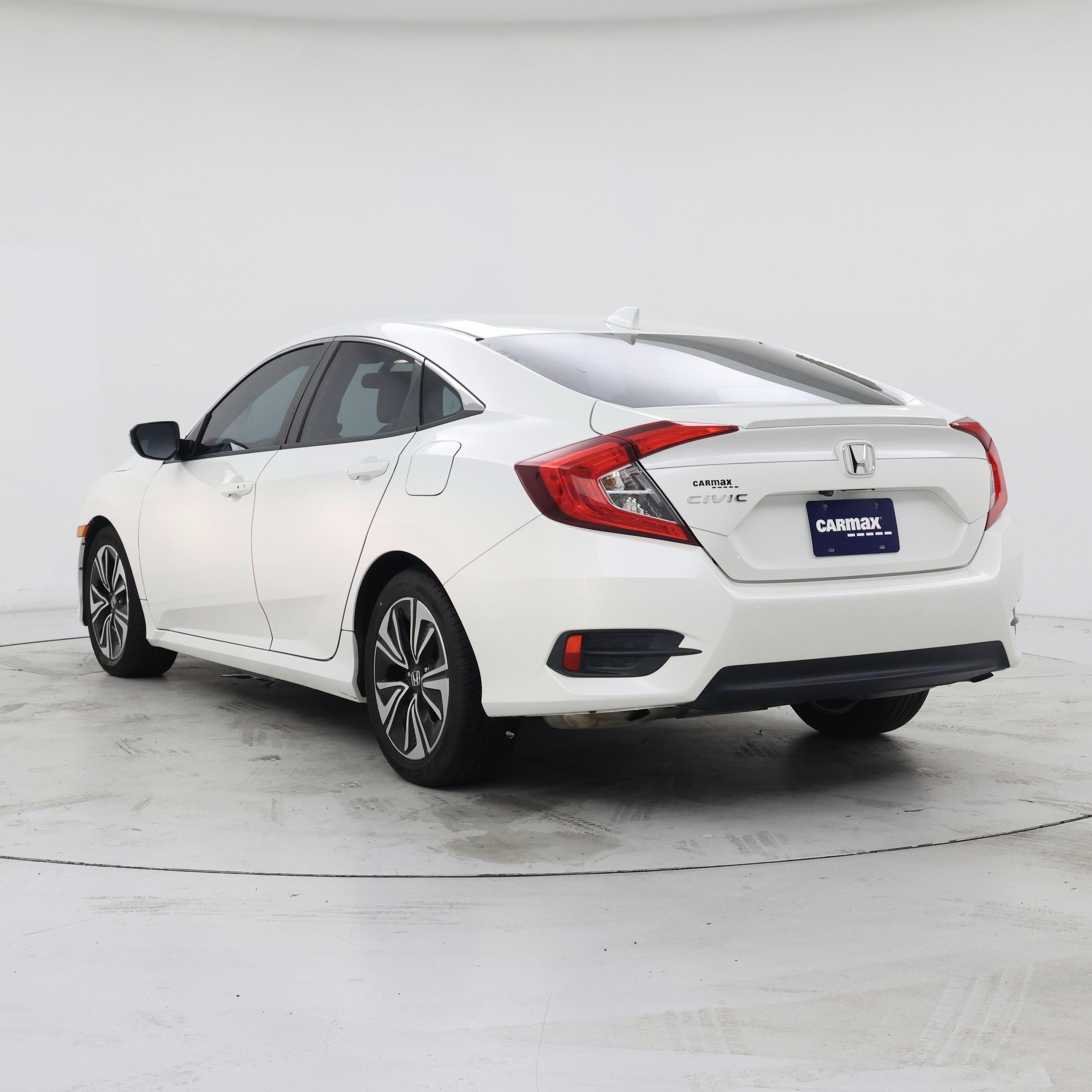 Thumbnail: 2016 Honda Civic - 2