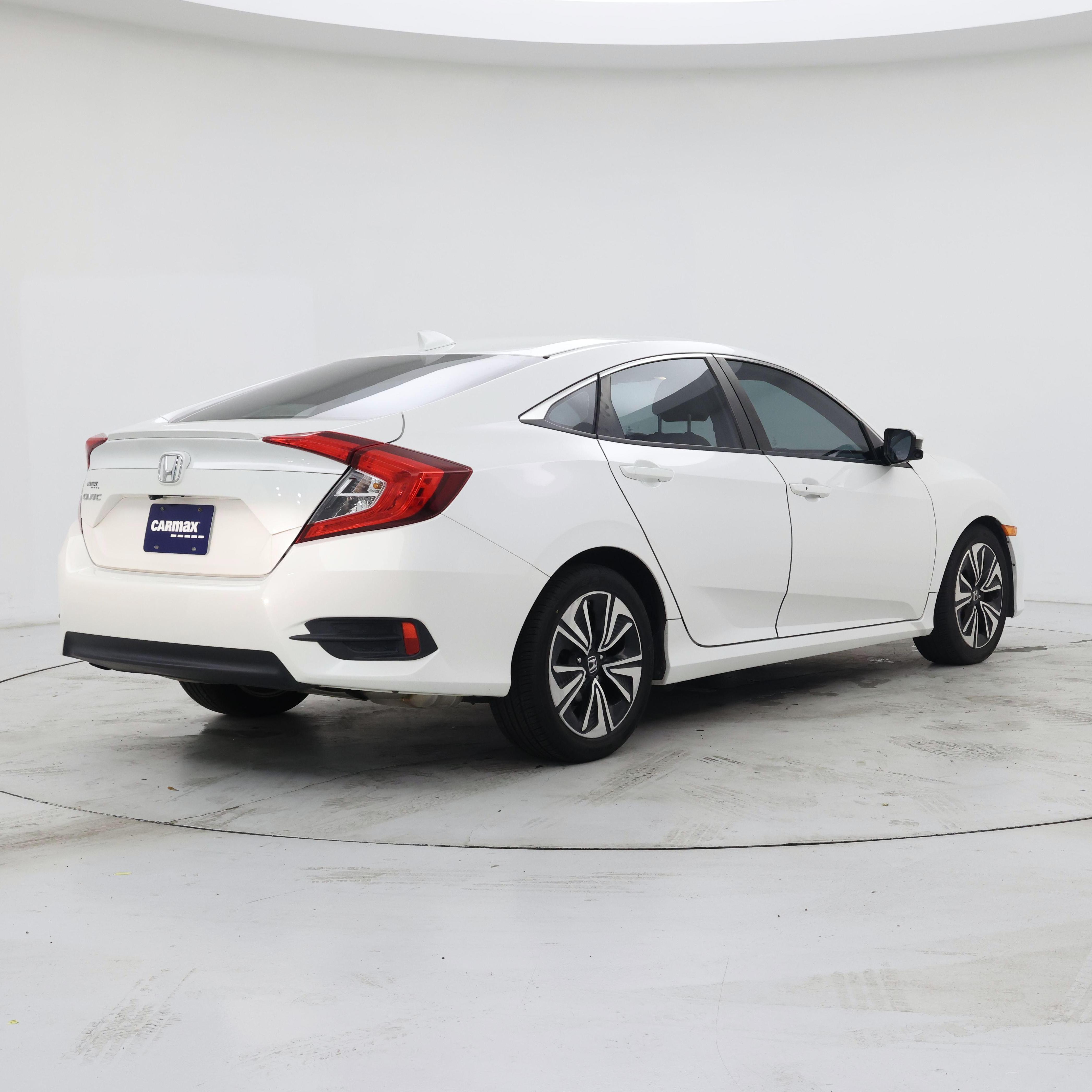Thumbnail: 2016 Honda Civic - 8