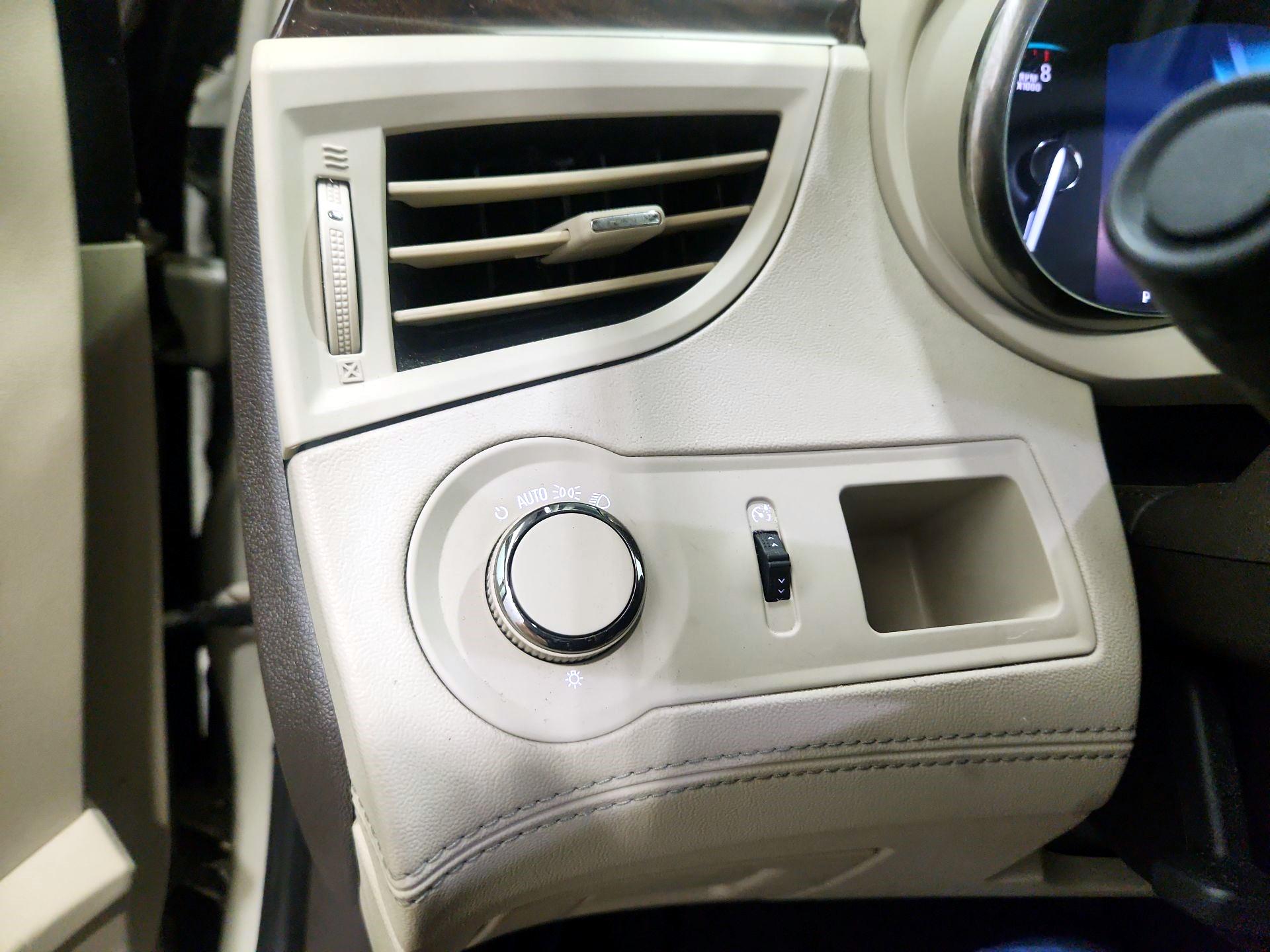 Thumbnail: 2014 Buick LaCrosse - 13