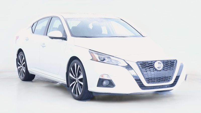 2020 Nissan Altima Platinum Hero Image