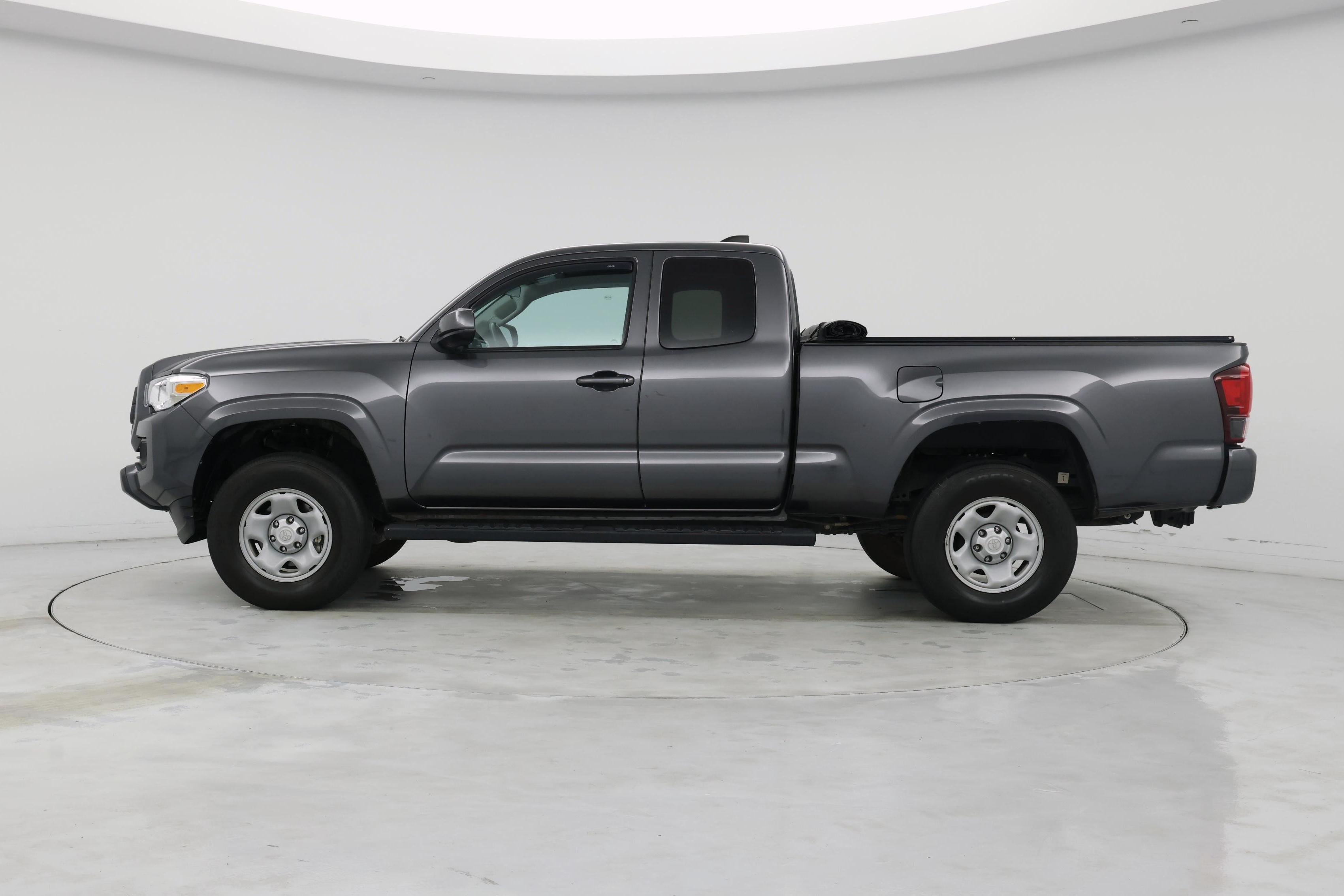 Thumbnail: 2023 Toyota Tacoma - 3