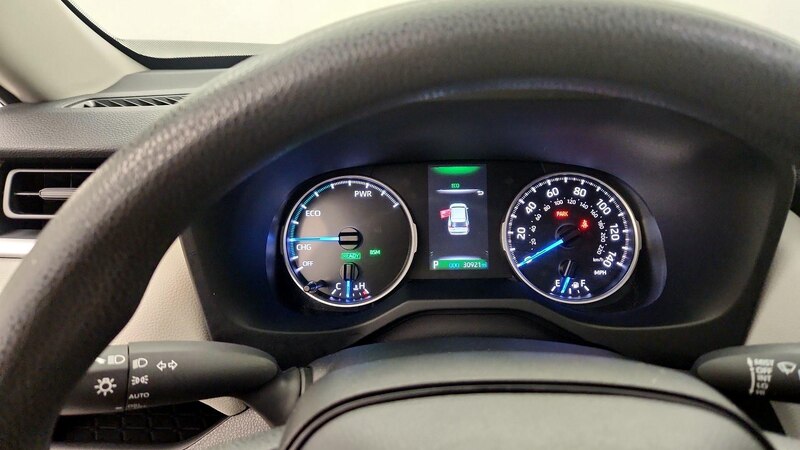 2022 Toyota RAV4 XLE 10
