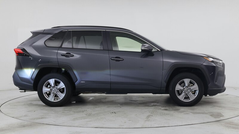 2022 Toyota RAV4 XLE 7