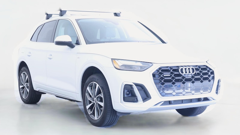 2022 Audi Q5 e Premium Plus Hero Image