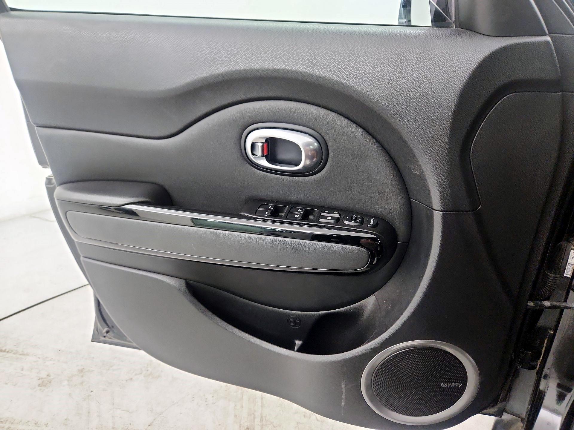 Thumbnail: 2014 Kia Soul - 12
