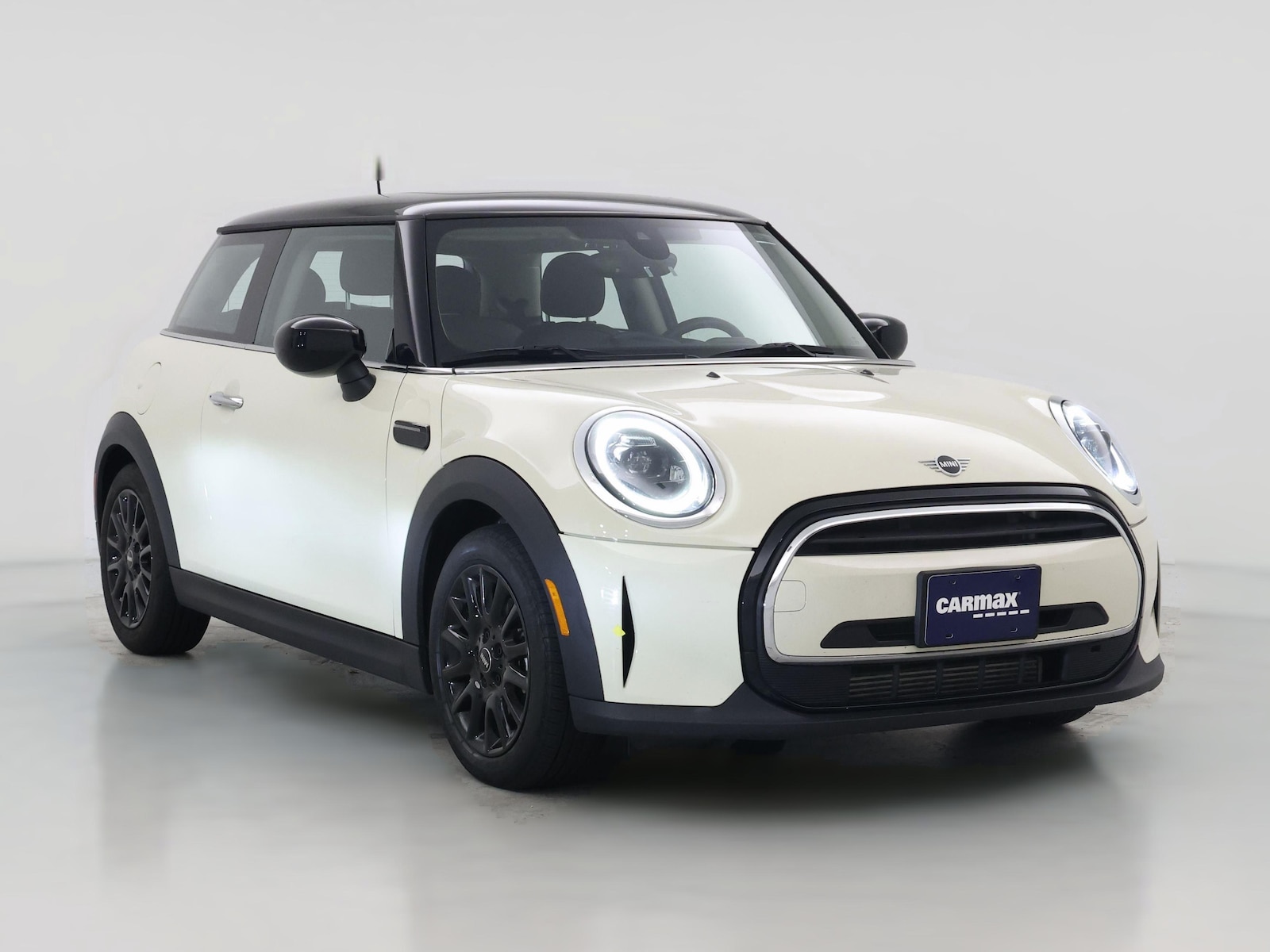 2023 MINI Hardtop 2 Door Base's photo