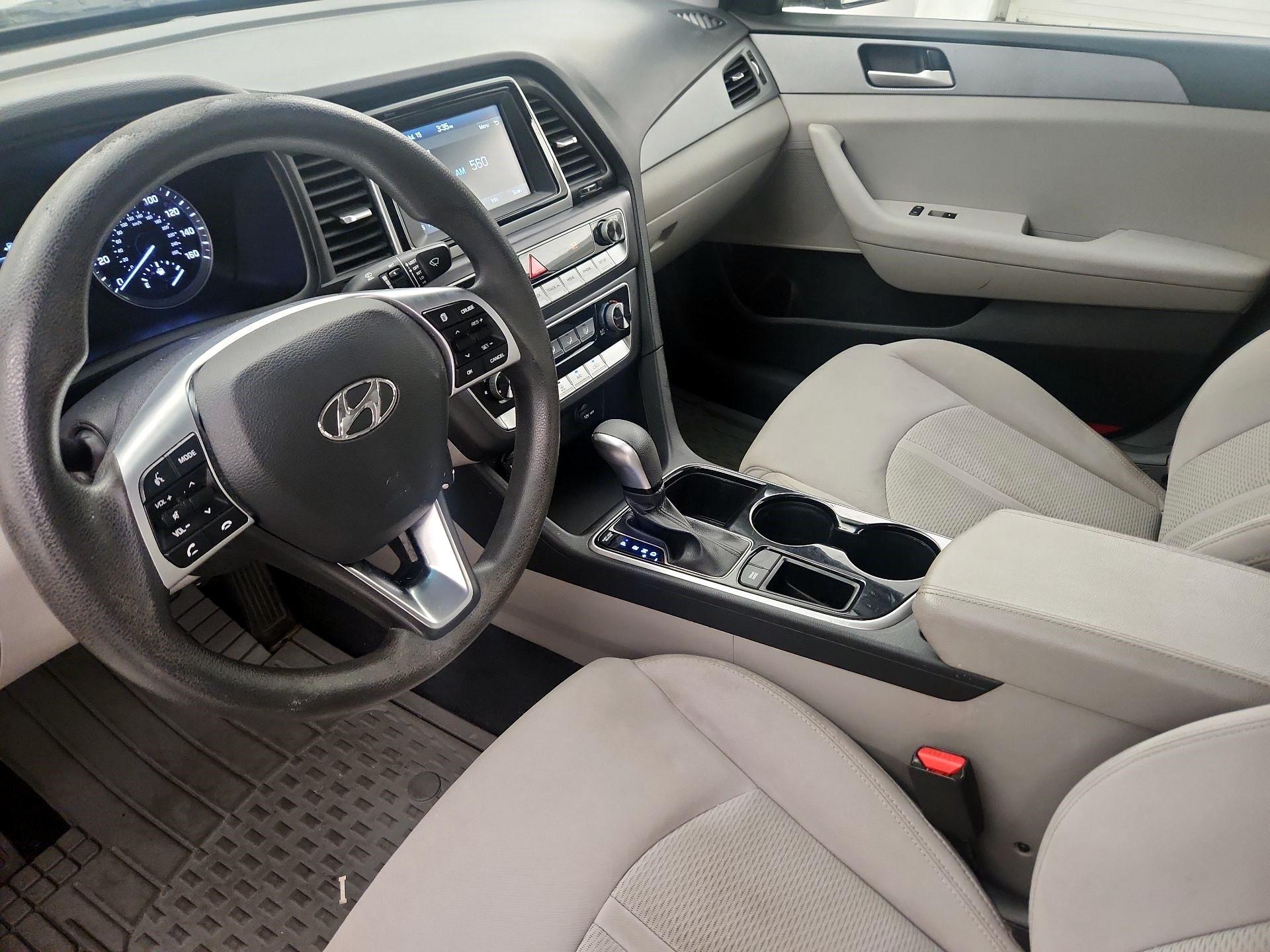 Thumbnail: 2019 Hyundai Sonata - 11