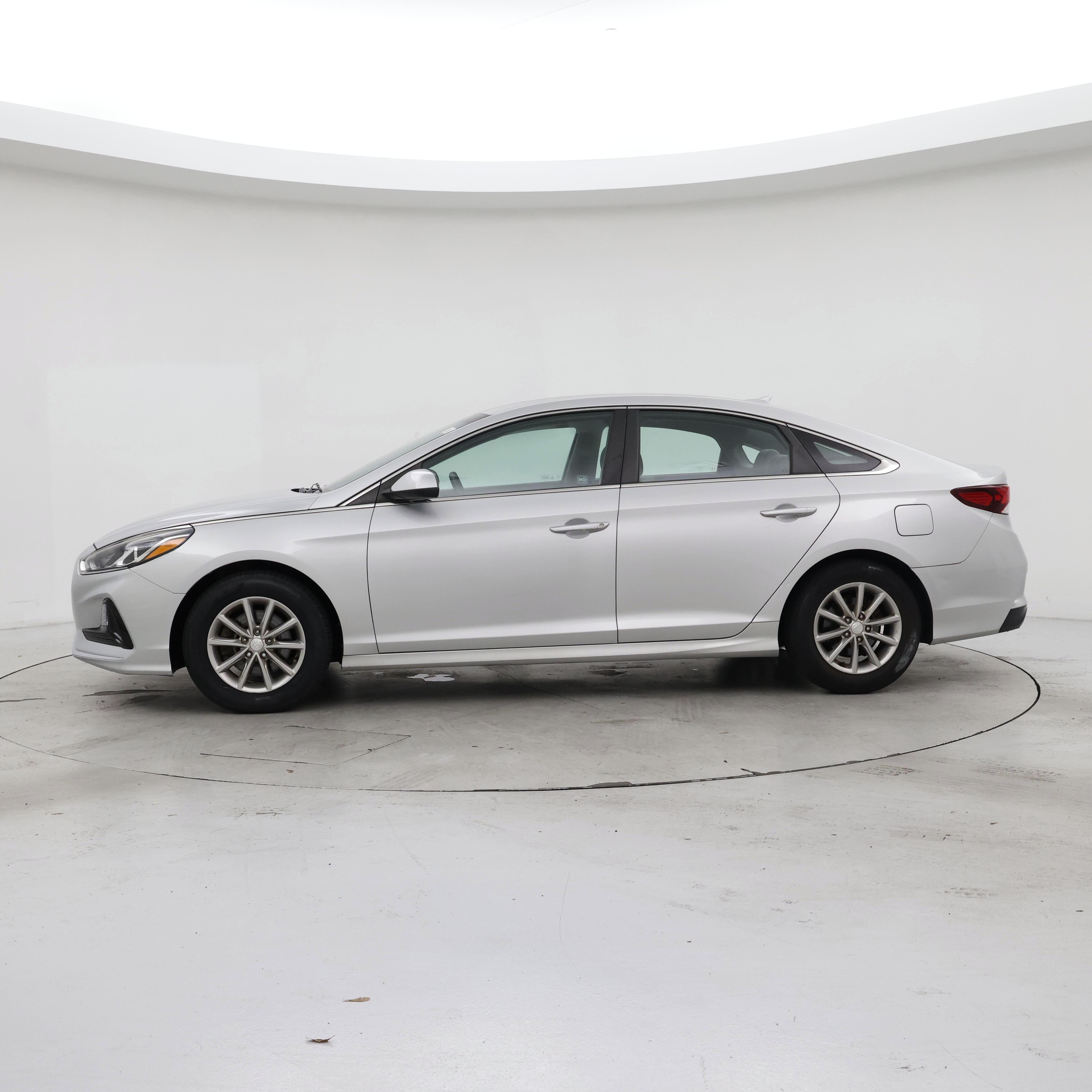 Thumbnail: 2019 Hyundai Sonata - 3