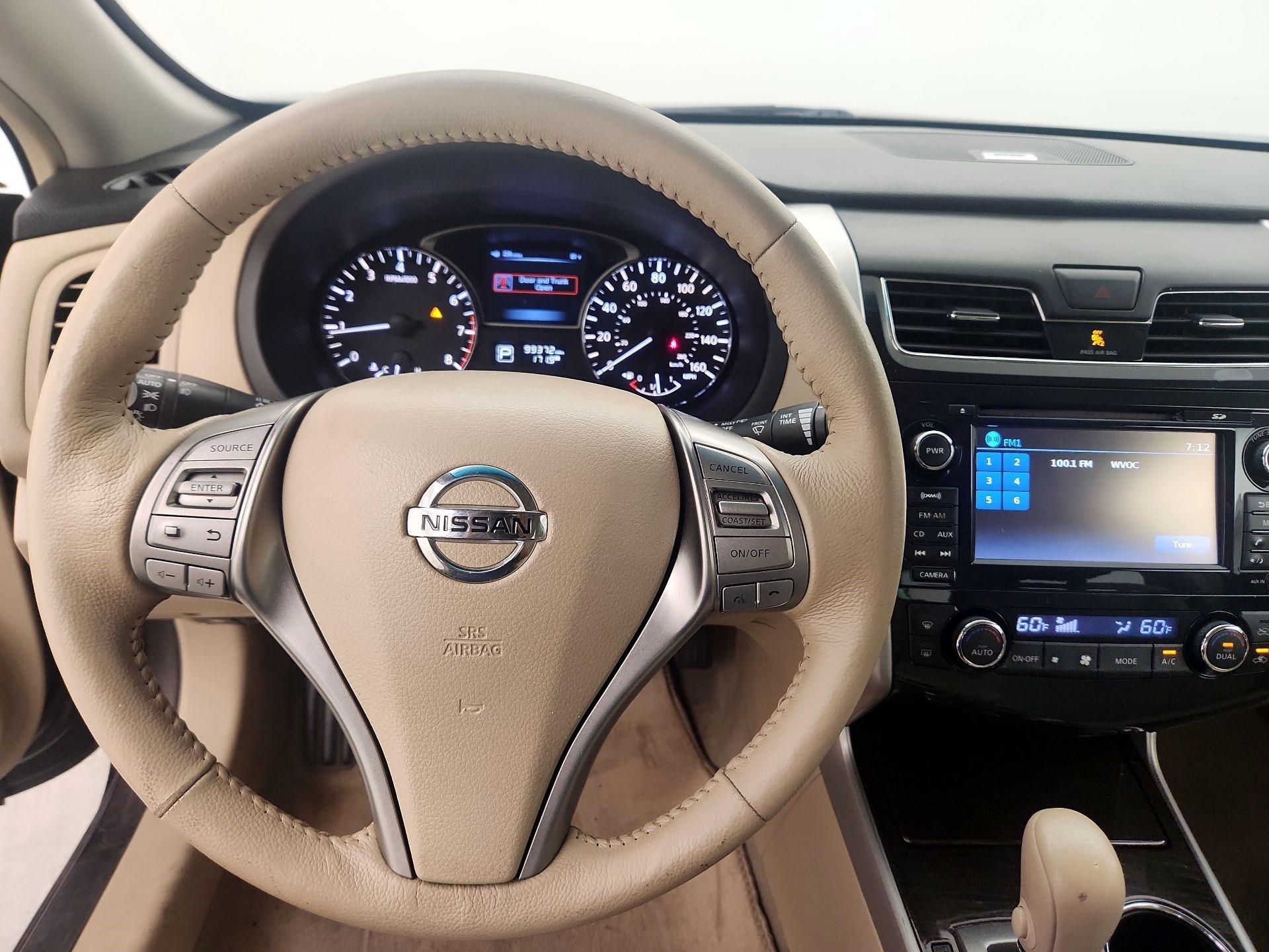 Thumbnail: 2013 Nissan Altima - 9