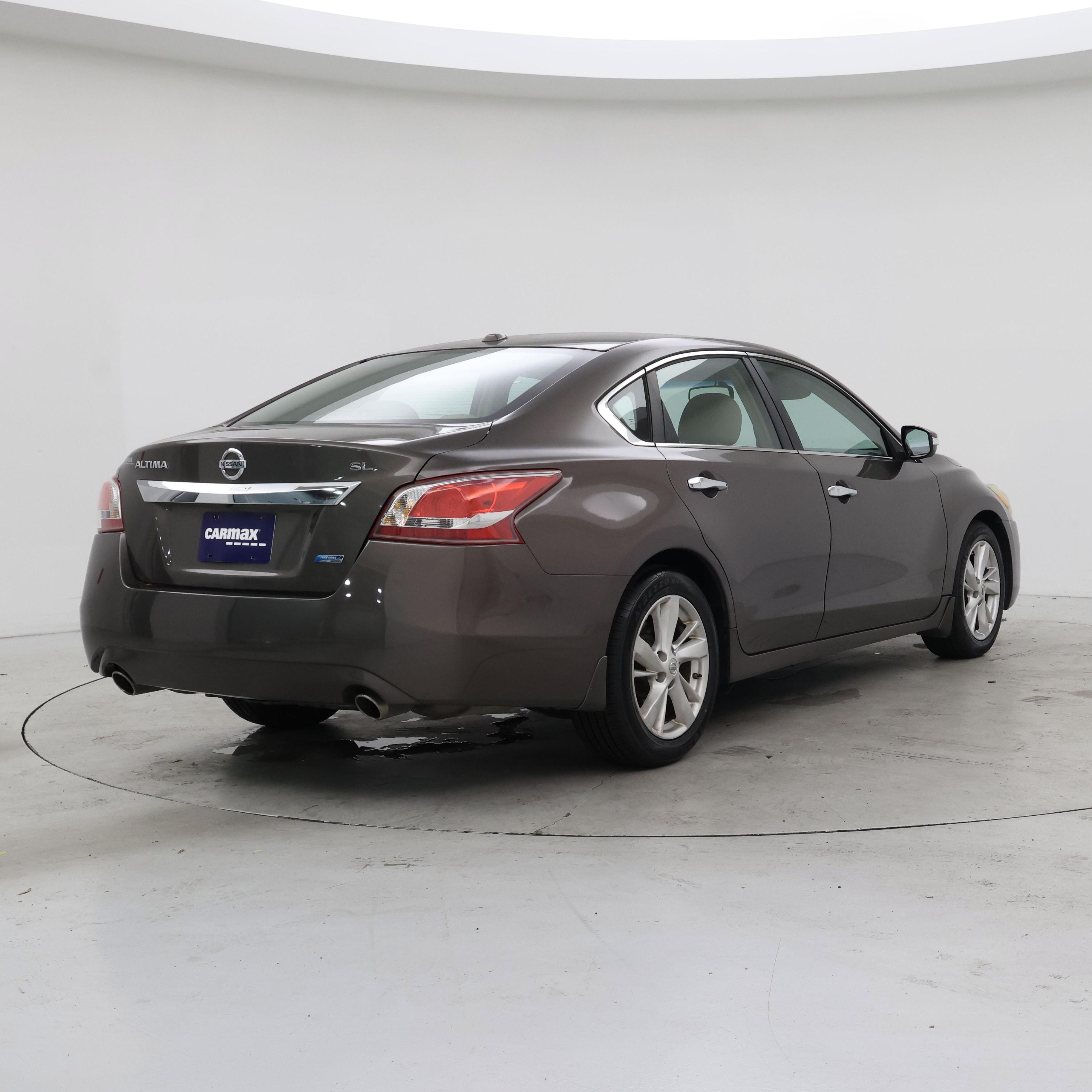 Thumbnail: 2013 Nissan Altima - 8