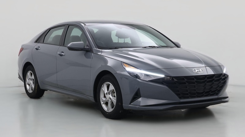 2021 Hyundai Elantra SE Hero Image