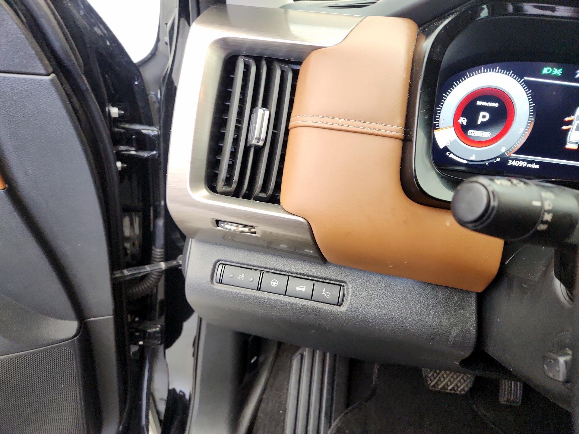 Thumbnail: 2023 Nissan Pathfinder - 13
