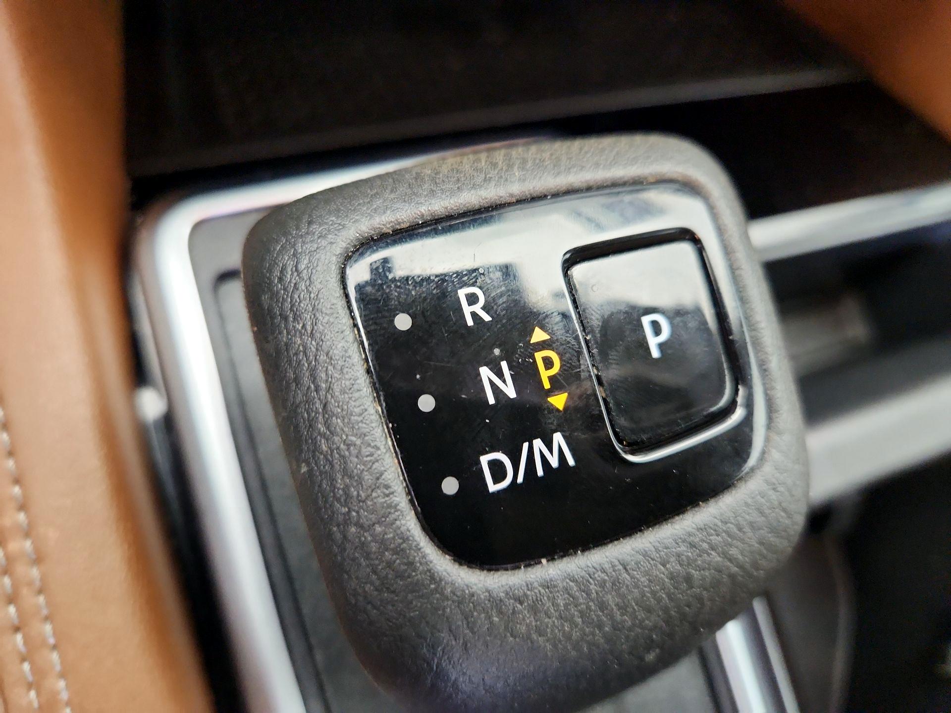 Thumbnail: 2023 Nissan Pathfinder - 18