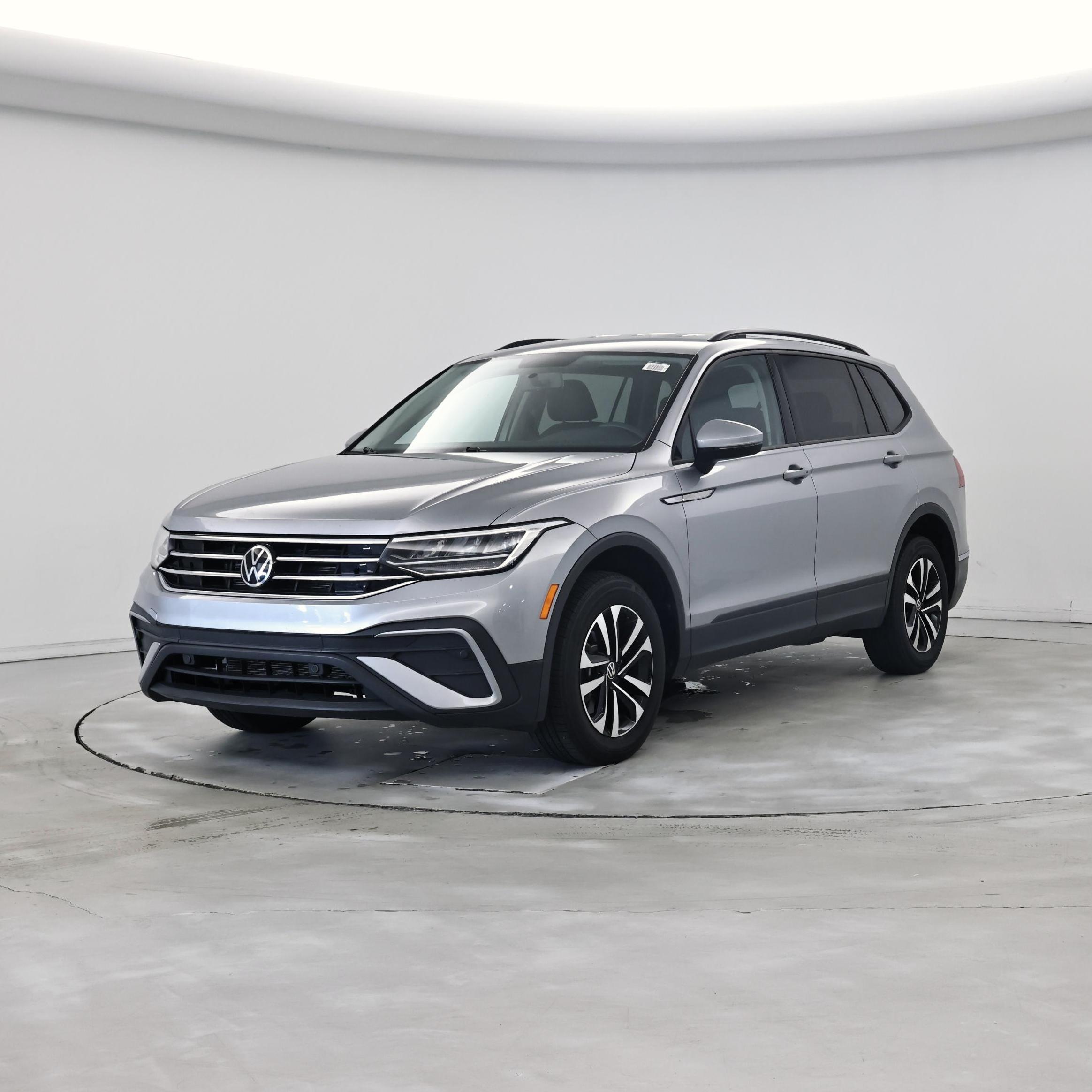 Thumbnail: 2022 Volkswagen Tiguan - 4