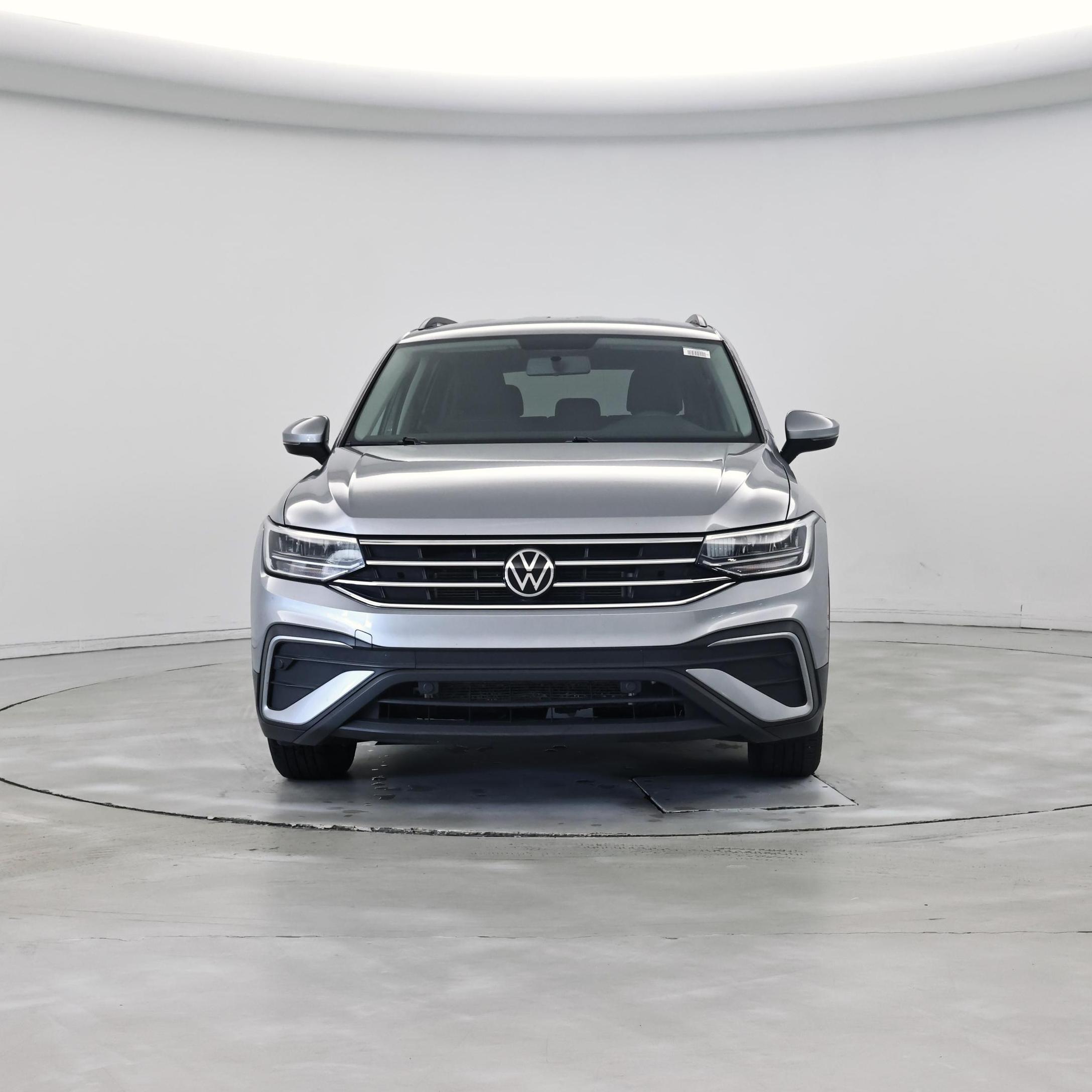 Thumbnail: 2022 Volkswagen Tiguan - 5