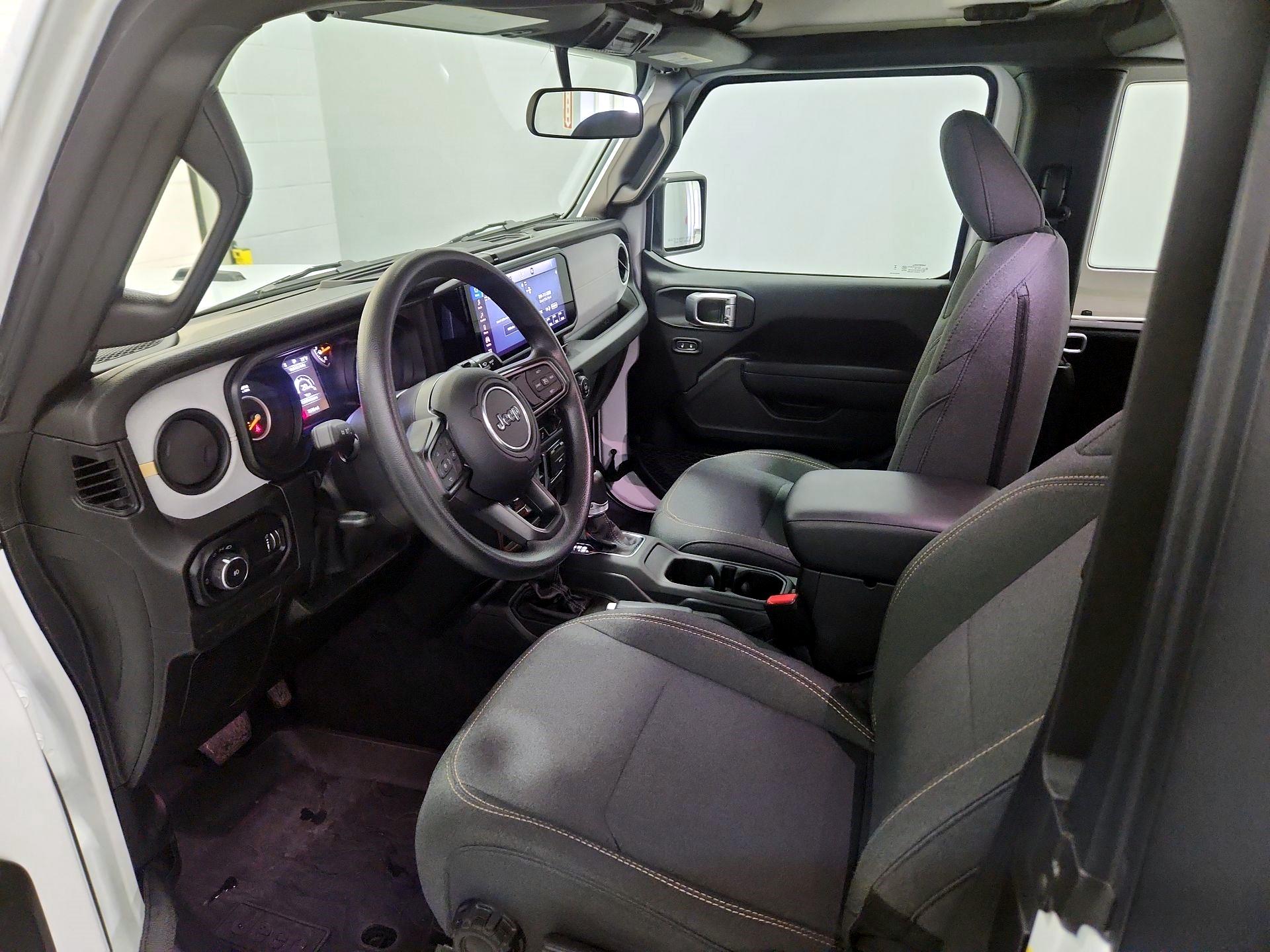 Thumbnail: 2025 Jeep Wrangler - 11