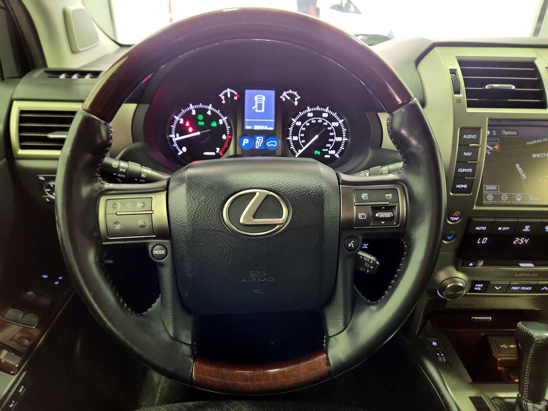 Thumbnail: 2014 Lexus GX - 10
