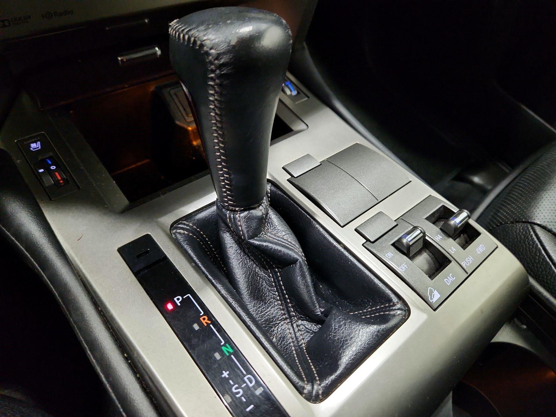 Thumbnail: 2014 Lexus GX - 17