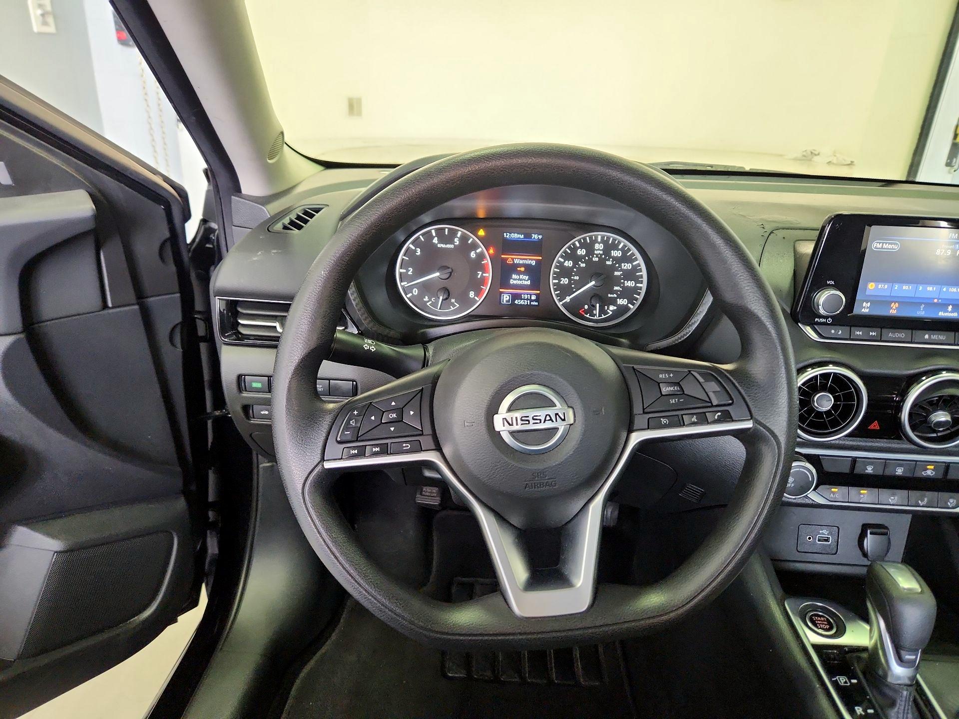 Thumbnail: 2020 Nissan Sentra - 10