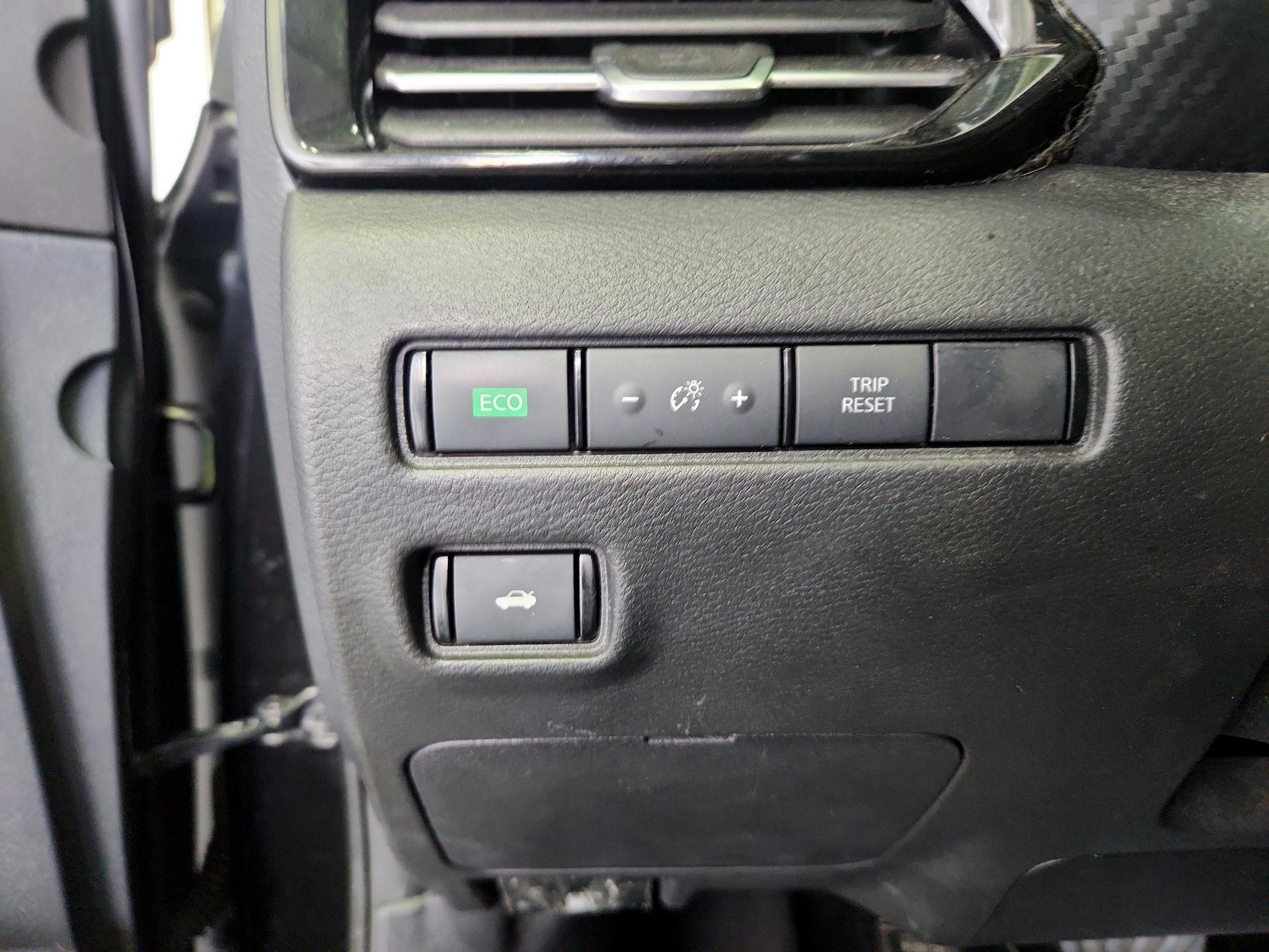 Thumbnail: 2020 Nissan Sentra - 13