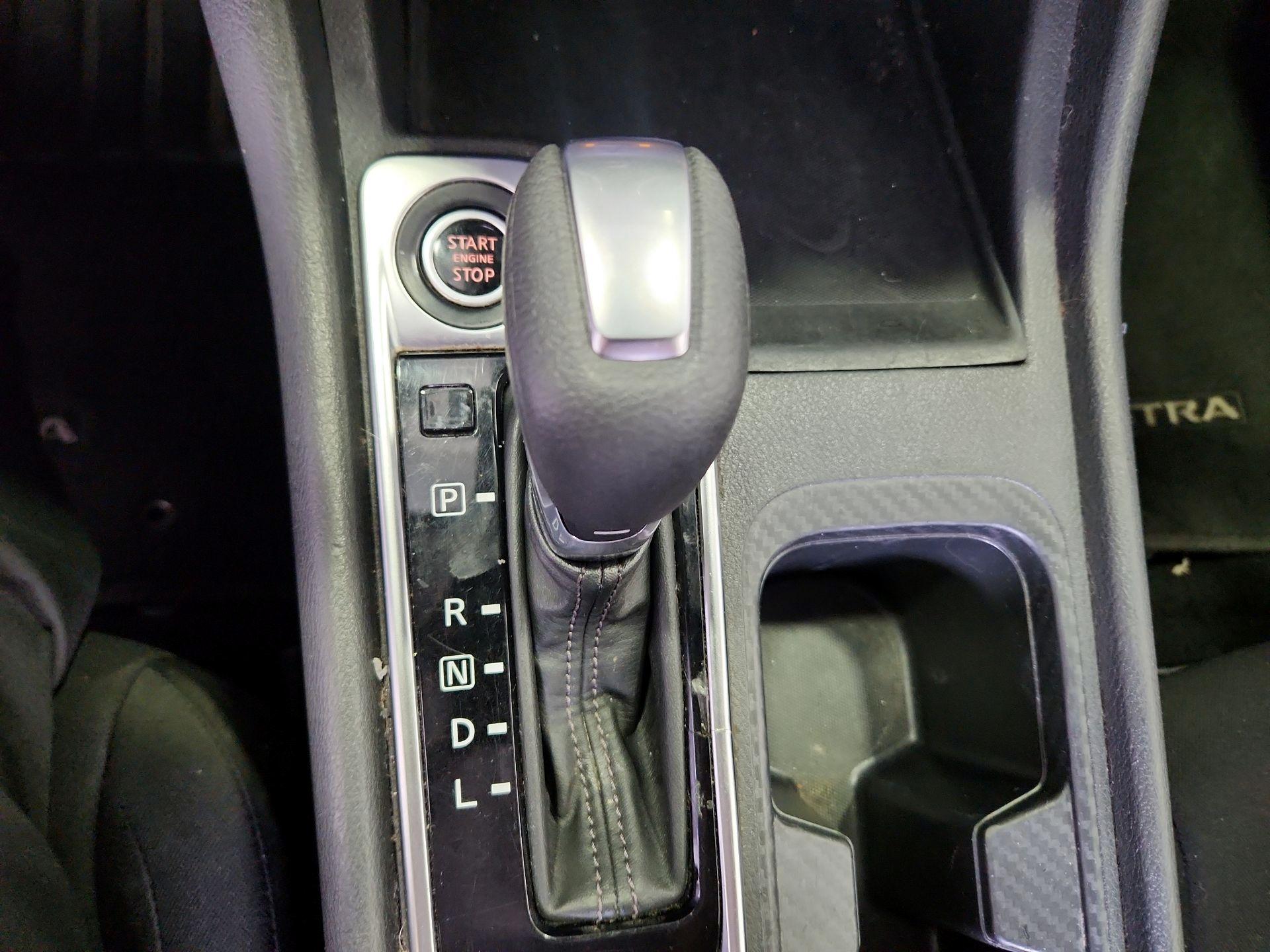 Thumbnail: 2020 Nissan Sentra - 17