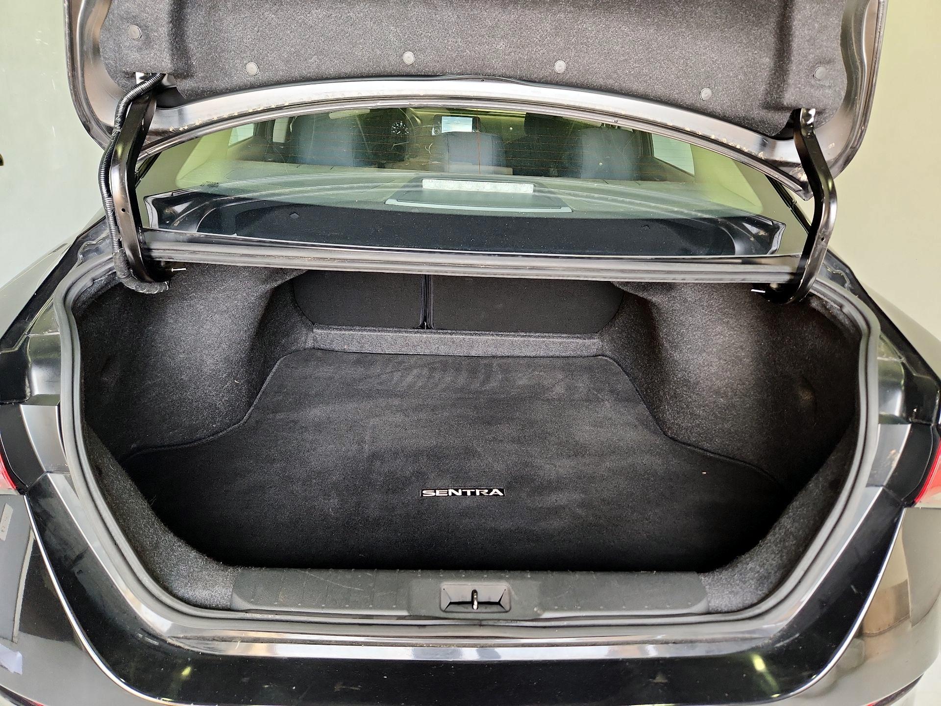 Thumbnail: 2020 Nissan Sentra - 20