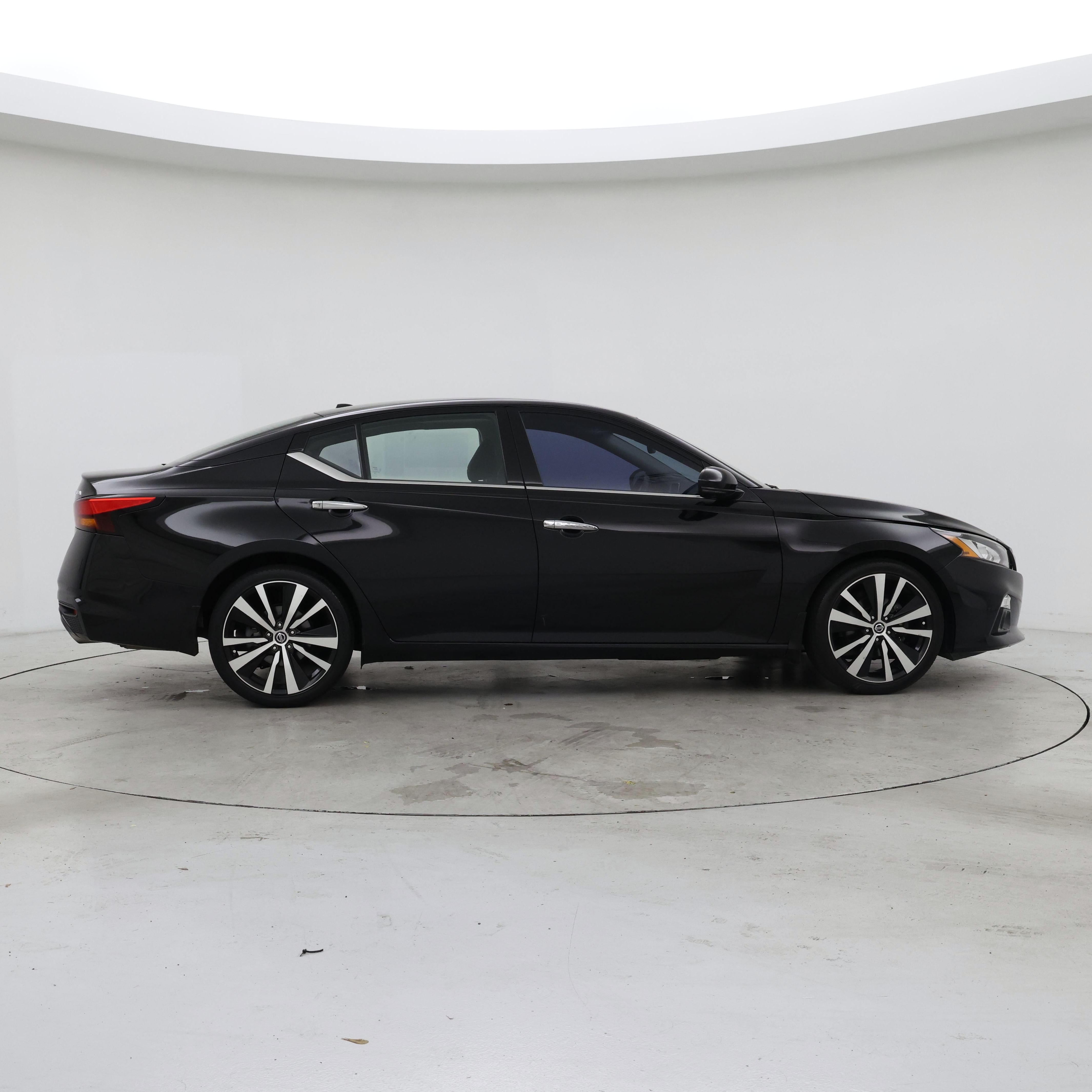 Thumbnail: 2020 Nissan Altima - 7
