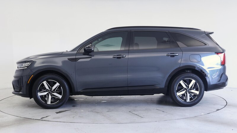 2023 Kia Sorento S 3