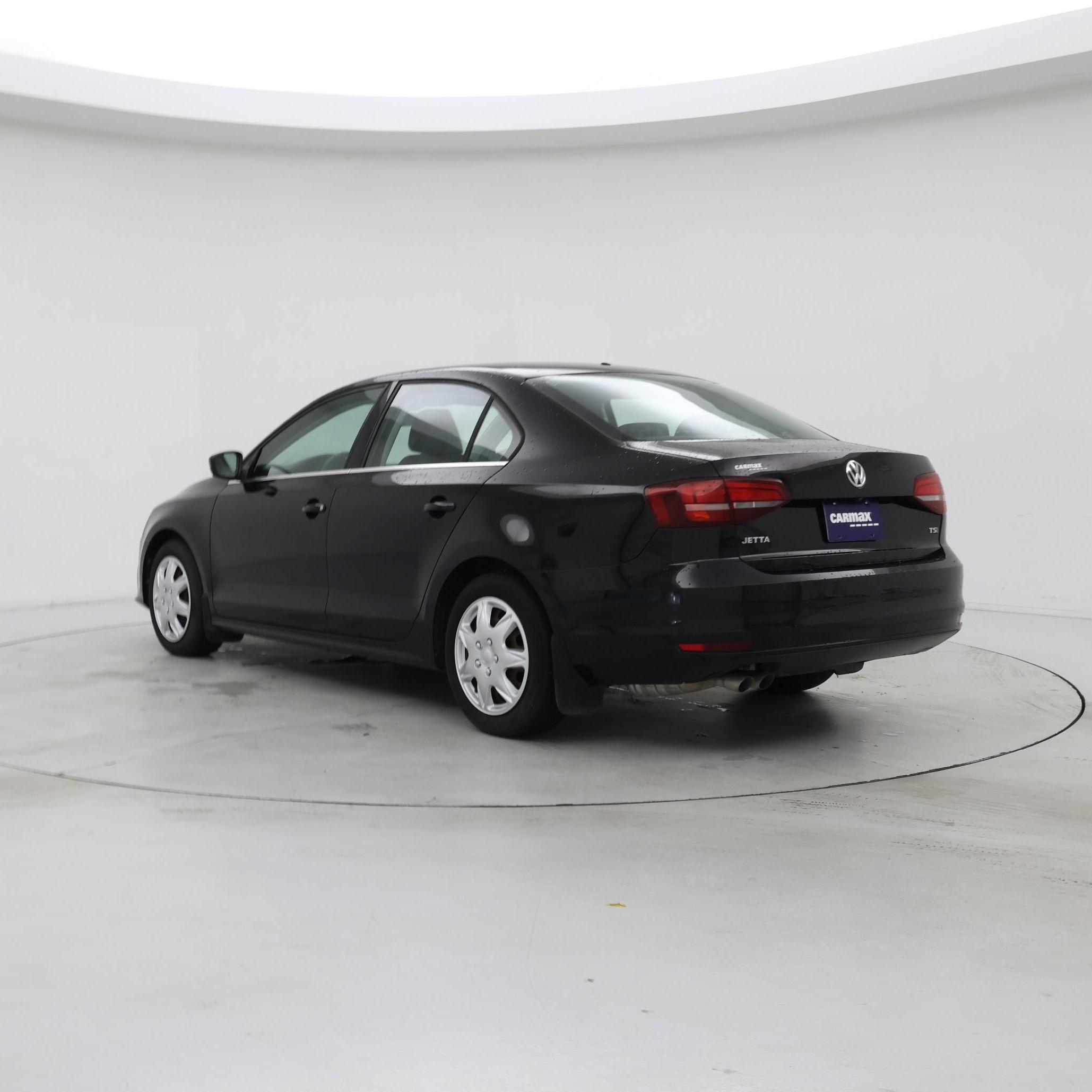 Thumbnail: 2017 Volkswagen Jetta - 2