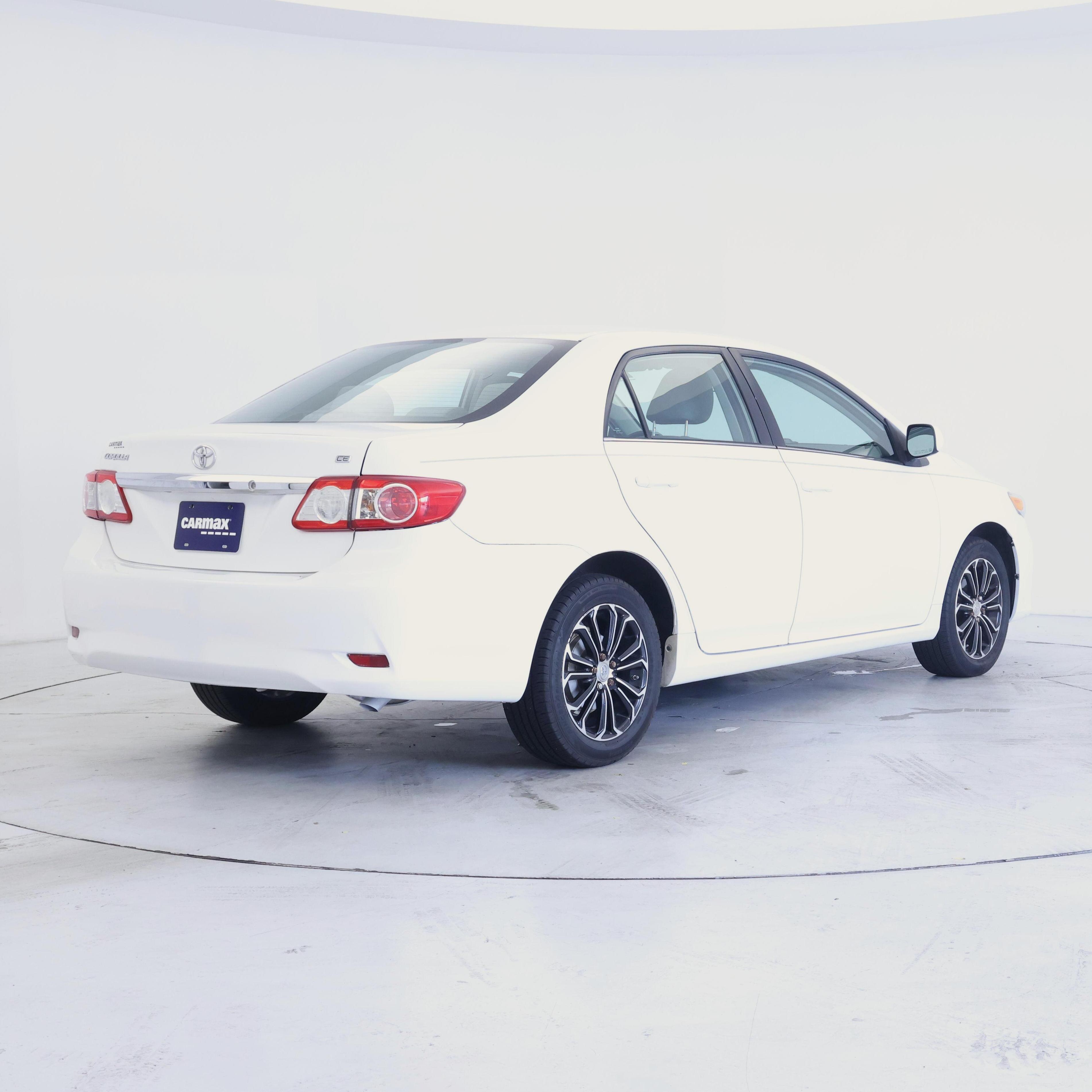Thumbnail: 2013 Toyota Corolla - 8