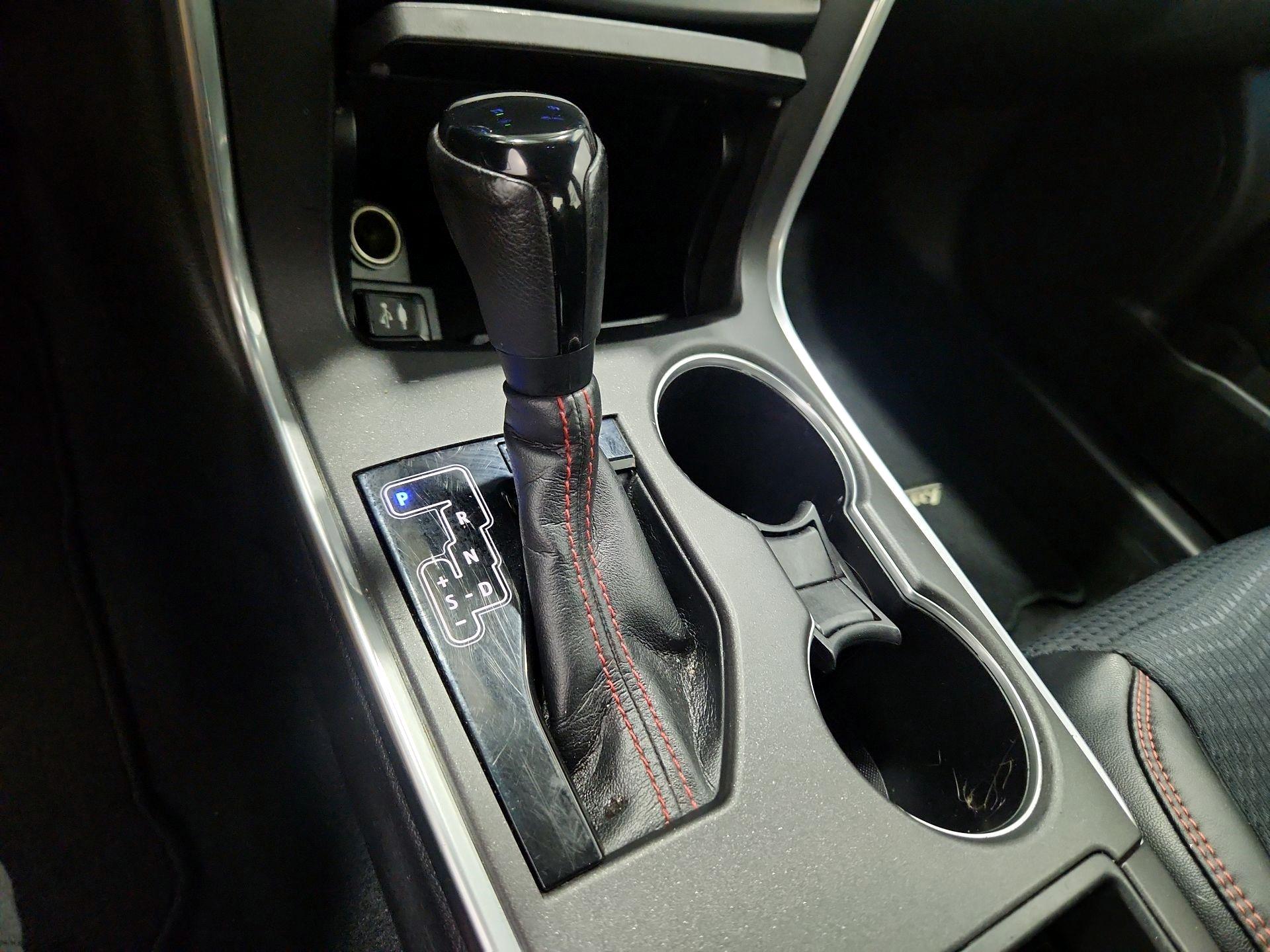 Thumbnail: 2015 Toyota Camry - 17