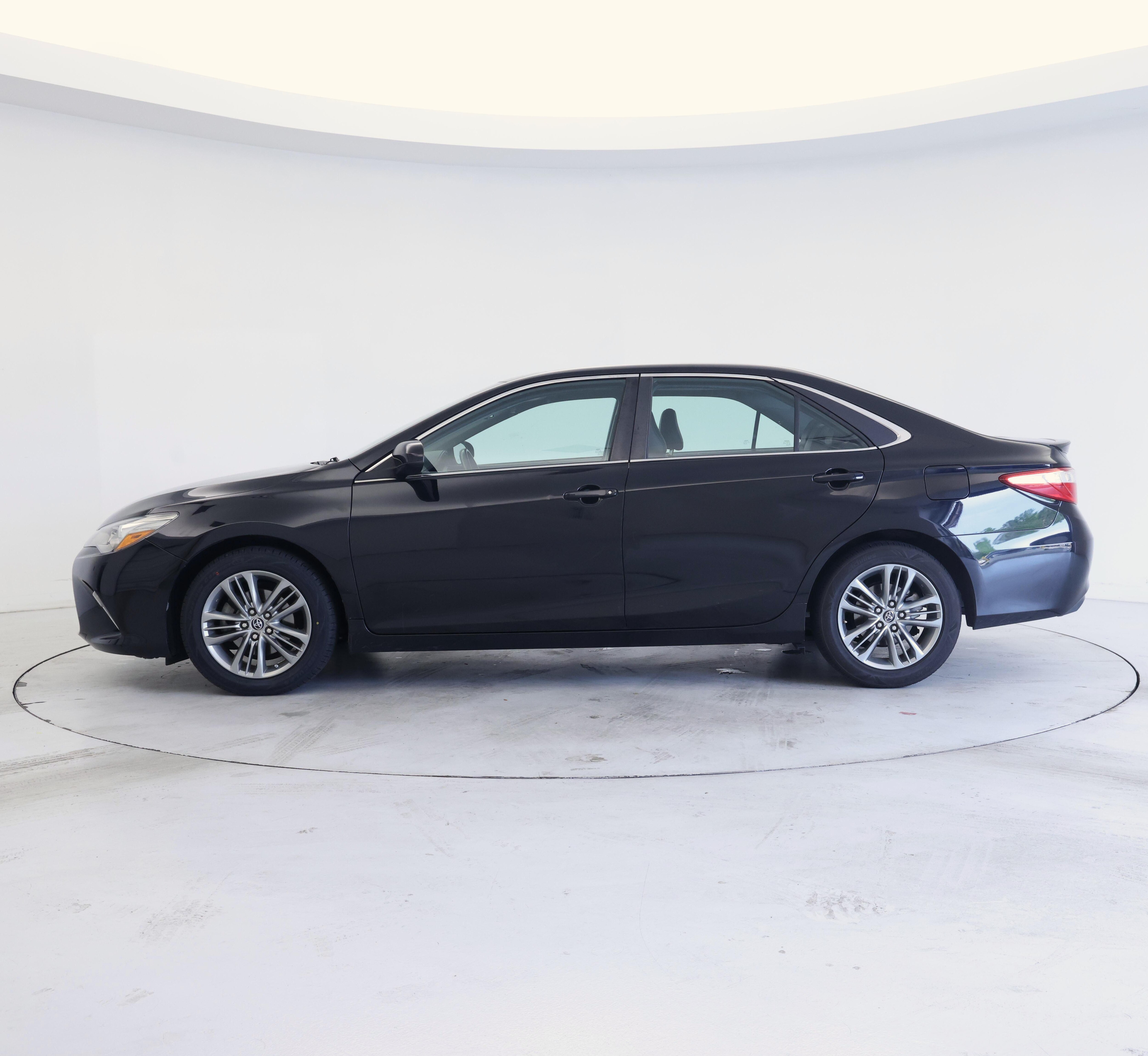 Thumbnail: 2015 Toyota Camry - 3