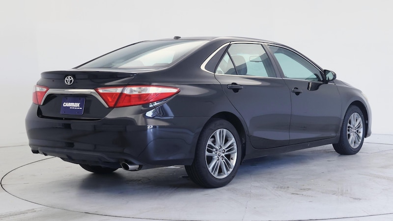2015 Toyota Camry SE 8