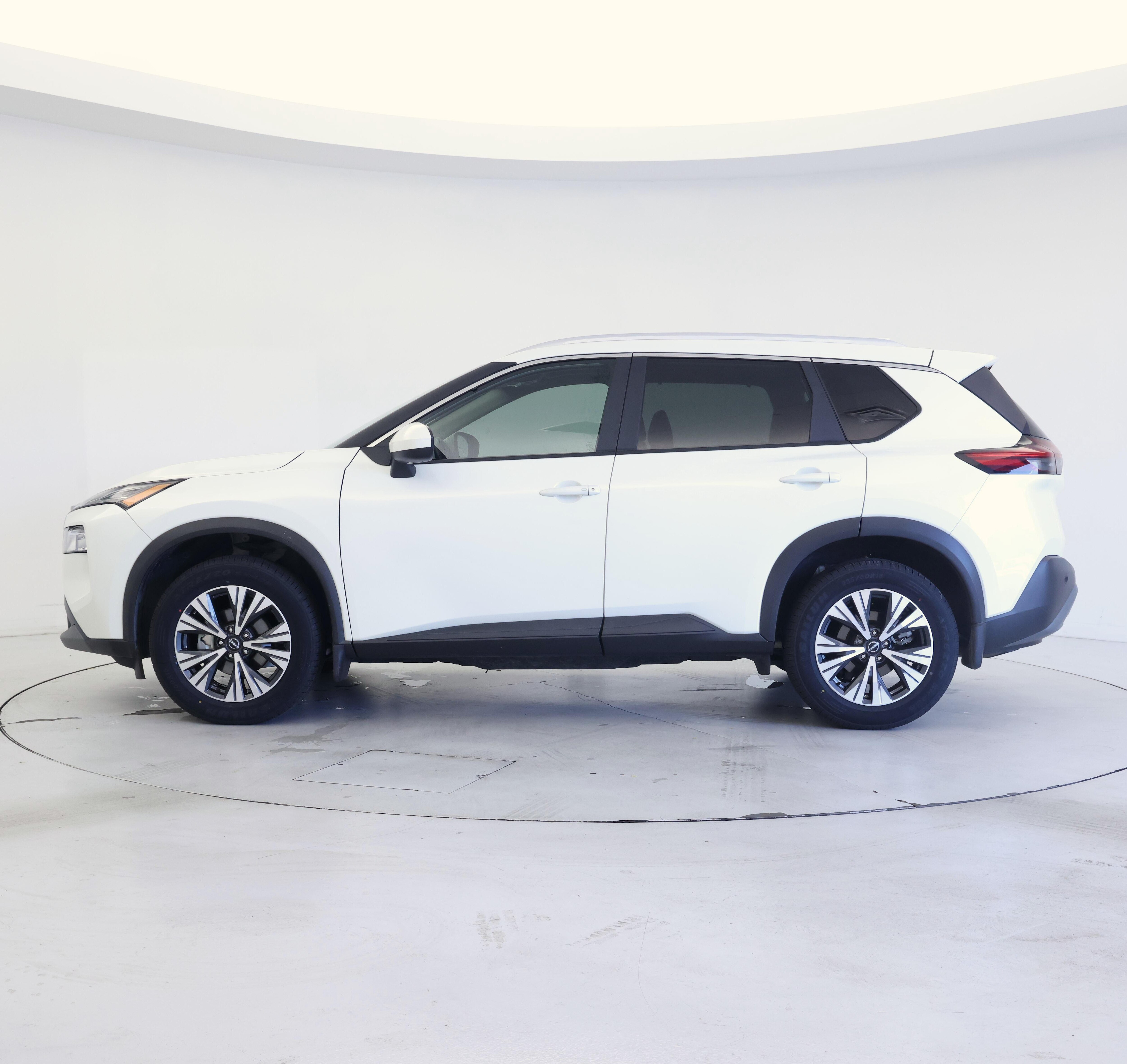 Thumbnail: 2023 Nissan Rogue - 3