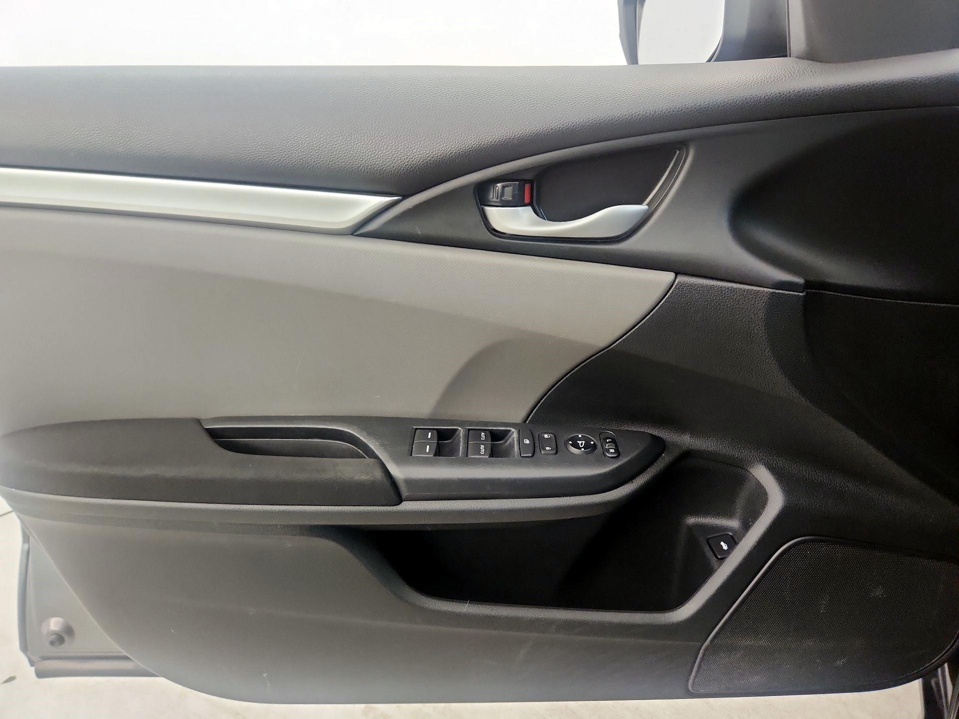 Thumbnail: 2018 Honda Civic - 12