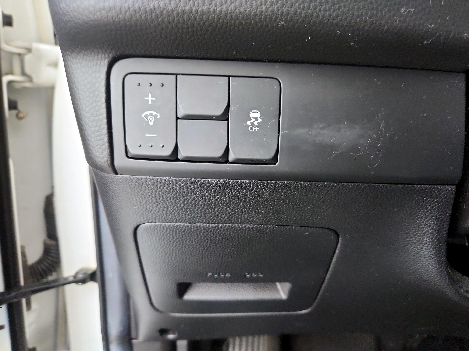 Thumbnail: 2019 Kia Soul - 13