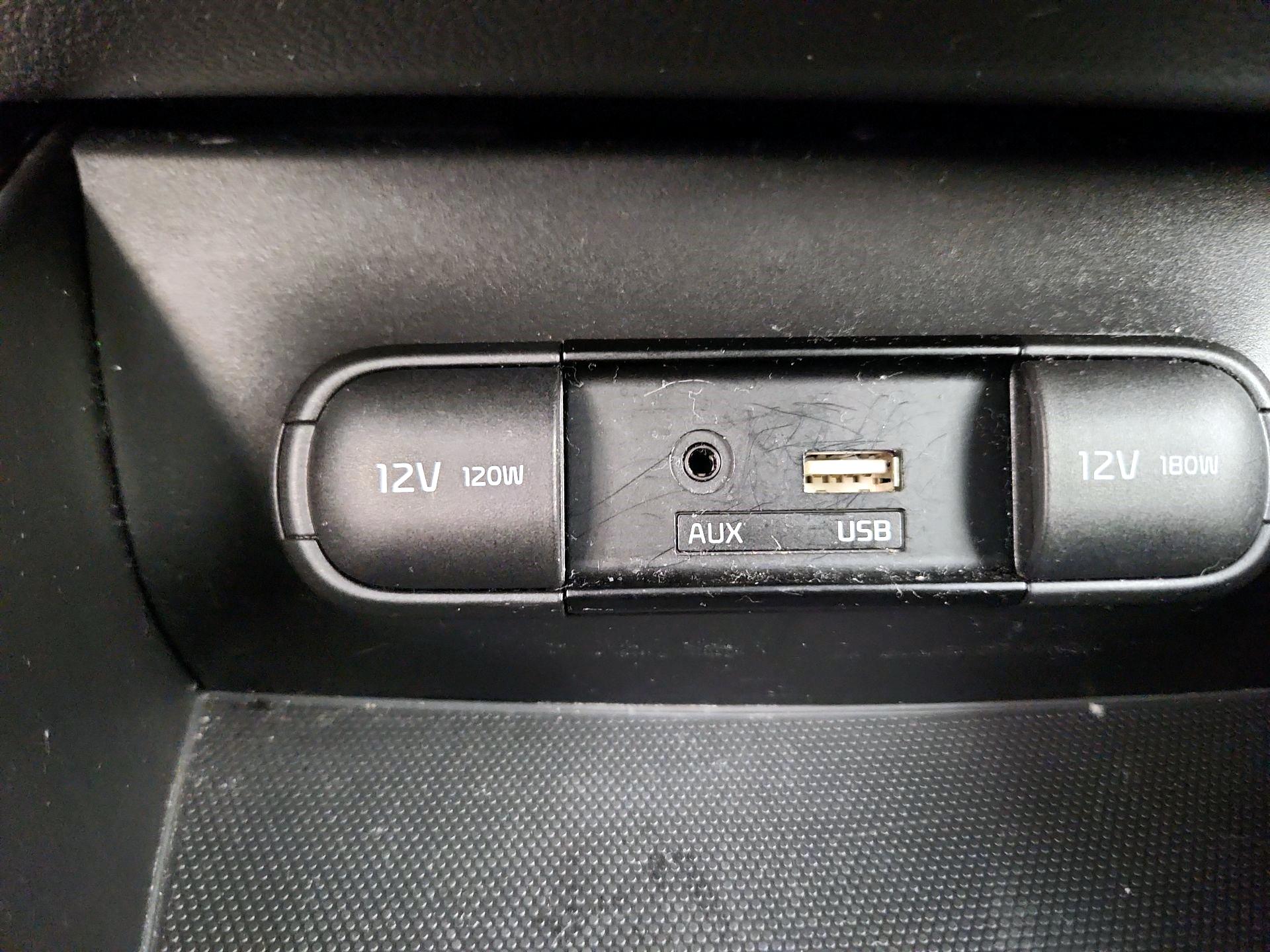 Thumbnail: 2019 Kia Soul - 18