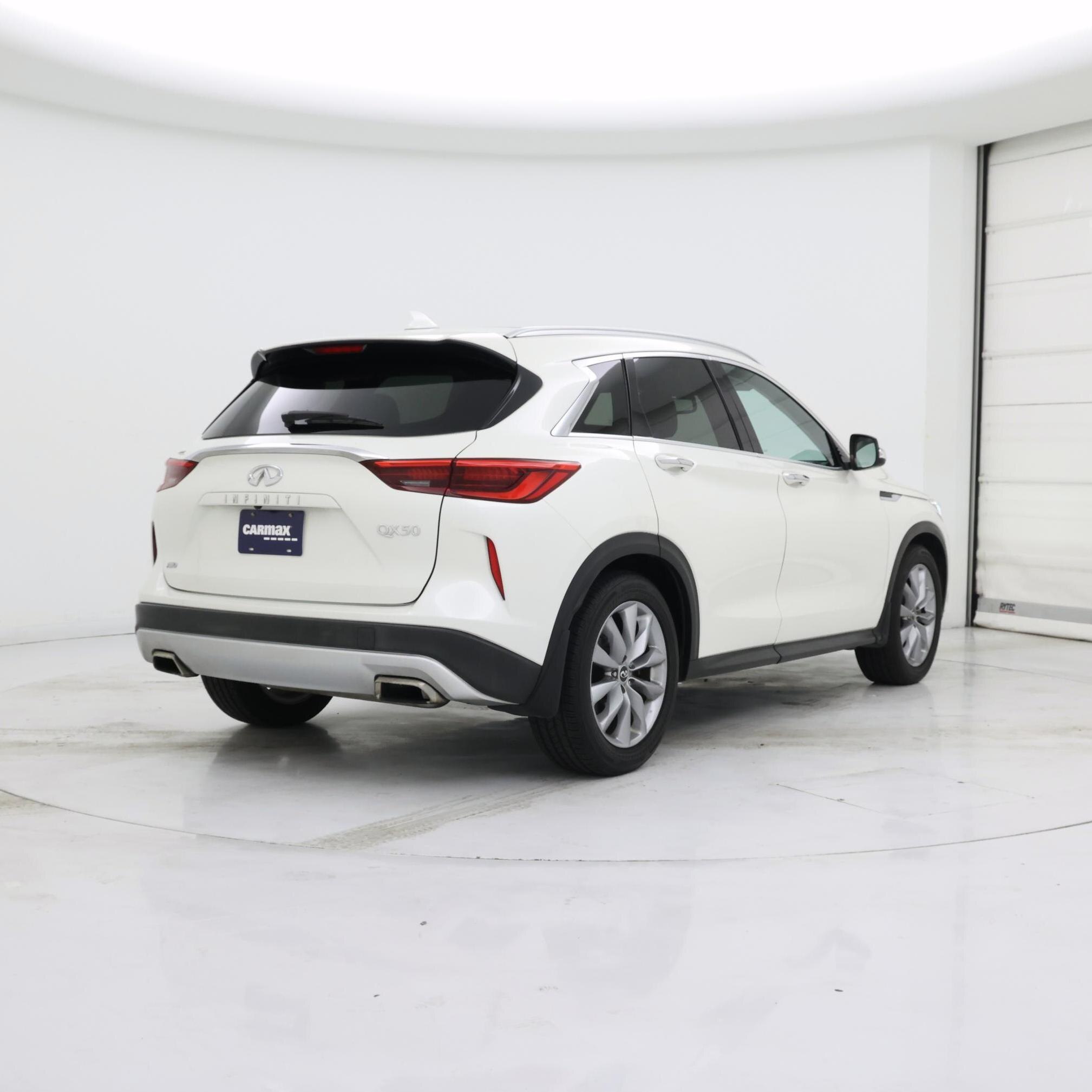 Thumbnail: 2019 INFINITI QX50 - 8
