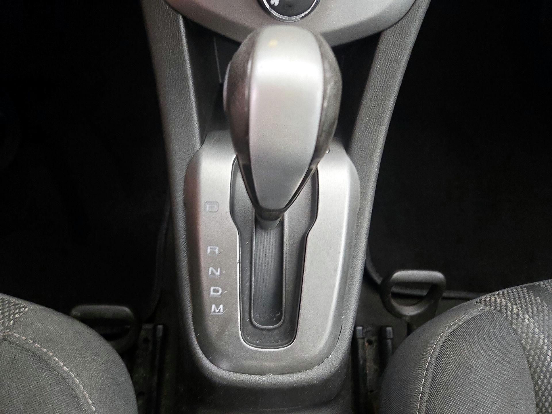 Thumbnail: 2017 Chevrolet Sonic - 16
