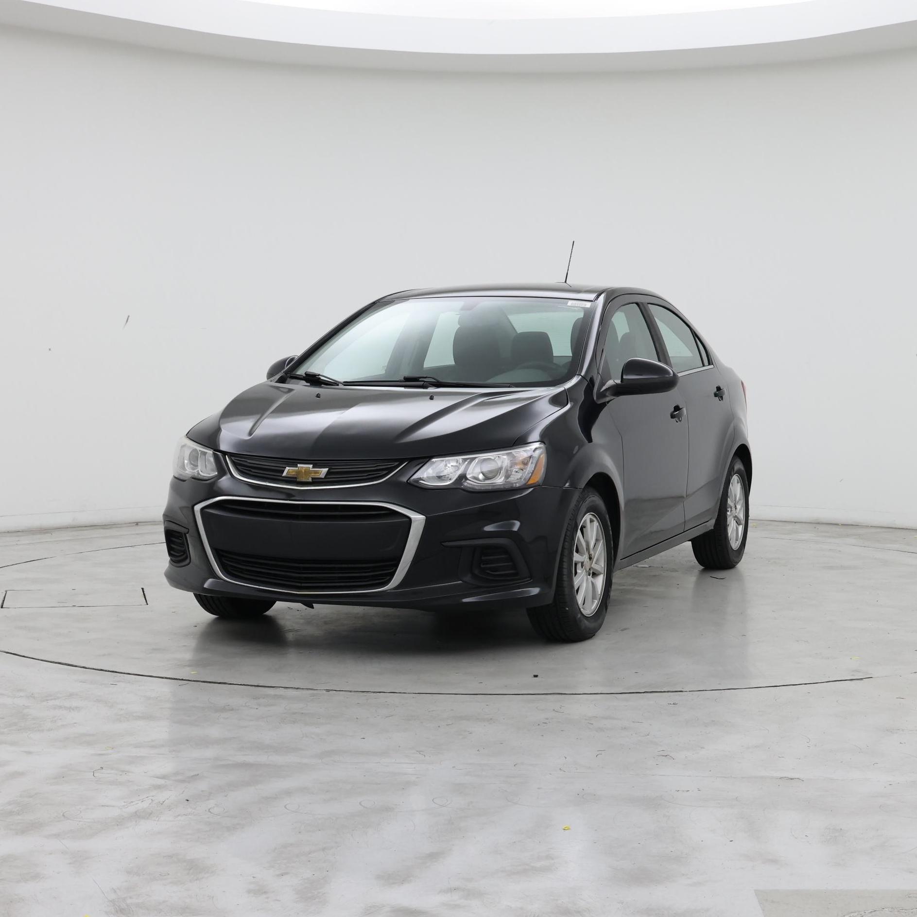 Thumbnail: 2017 Chevrolet Sonic - 4