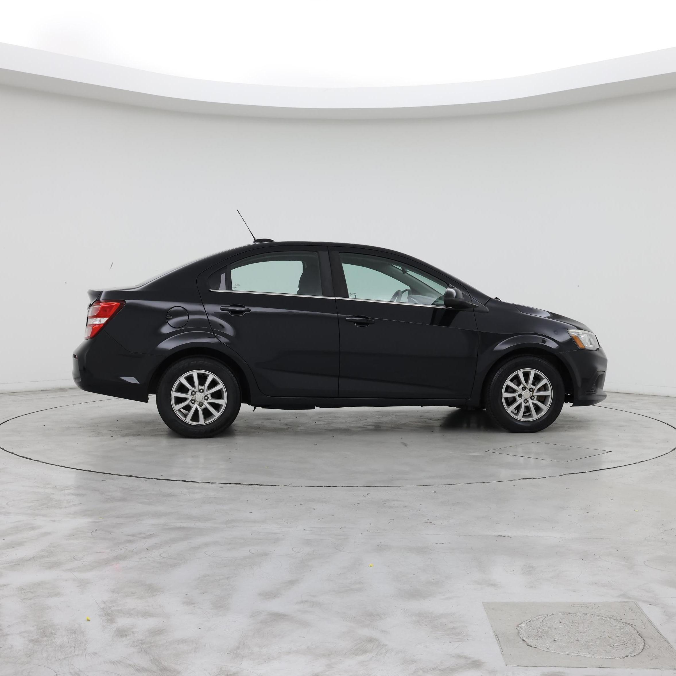 Thumbnail: 2017 Chevrolet Sonic - 7