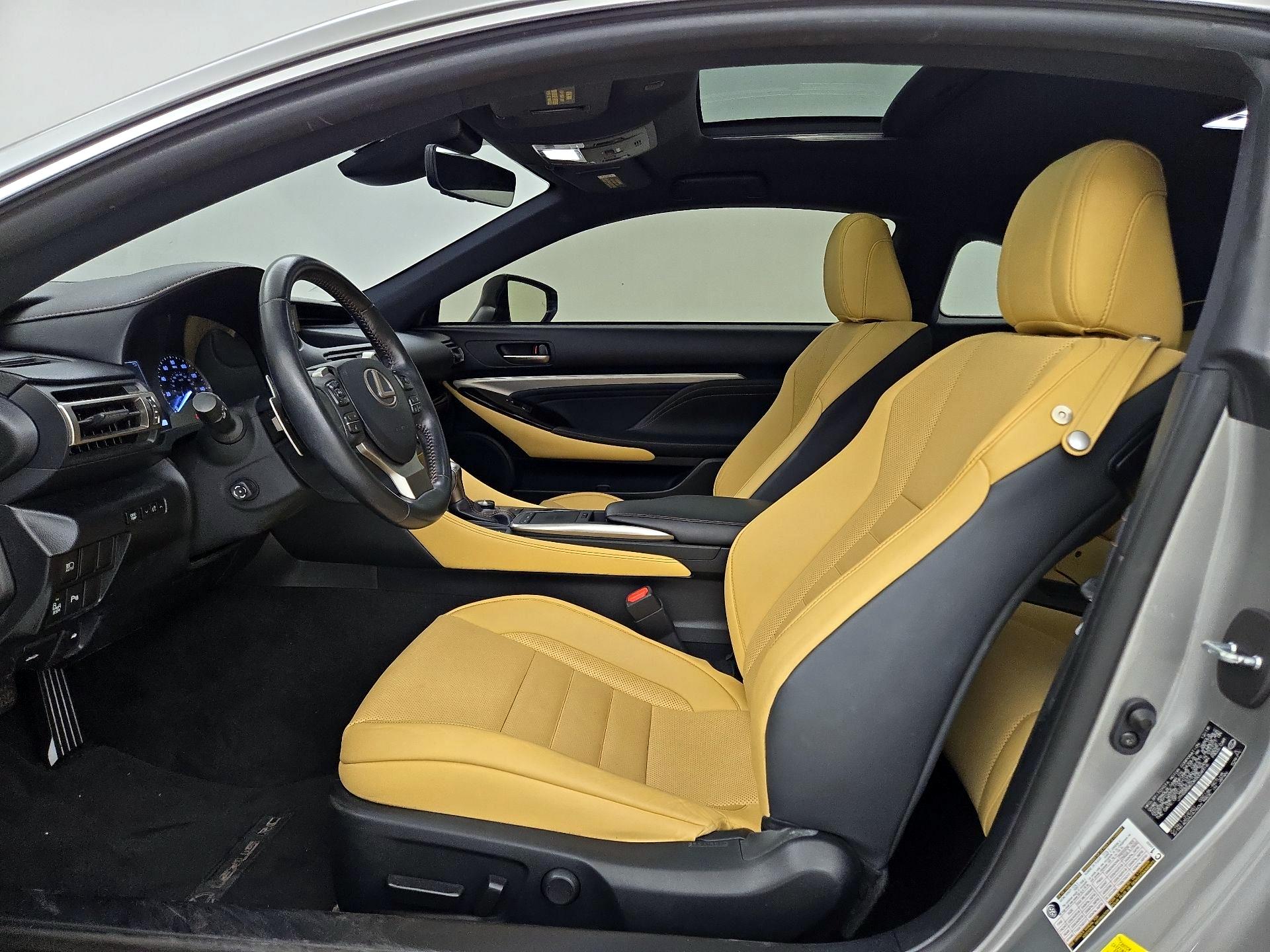 Thumbnail: 2019 Lexus RC - 11