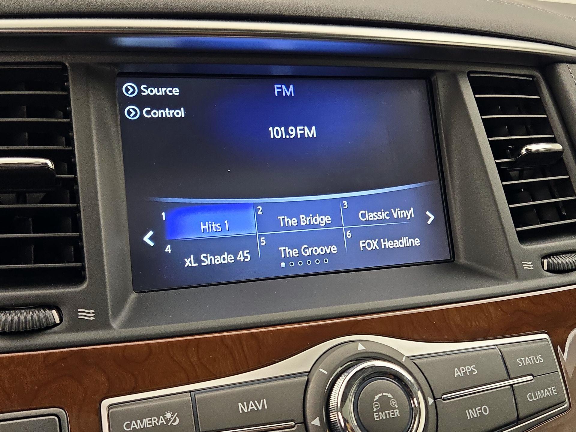 Thumbnail: 2019 INFINITI QX80 - 16