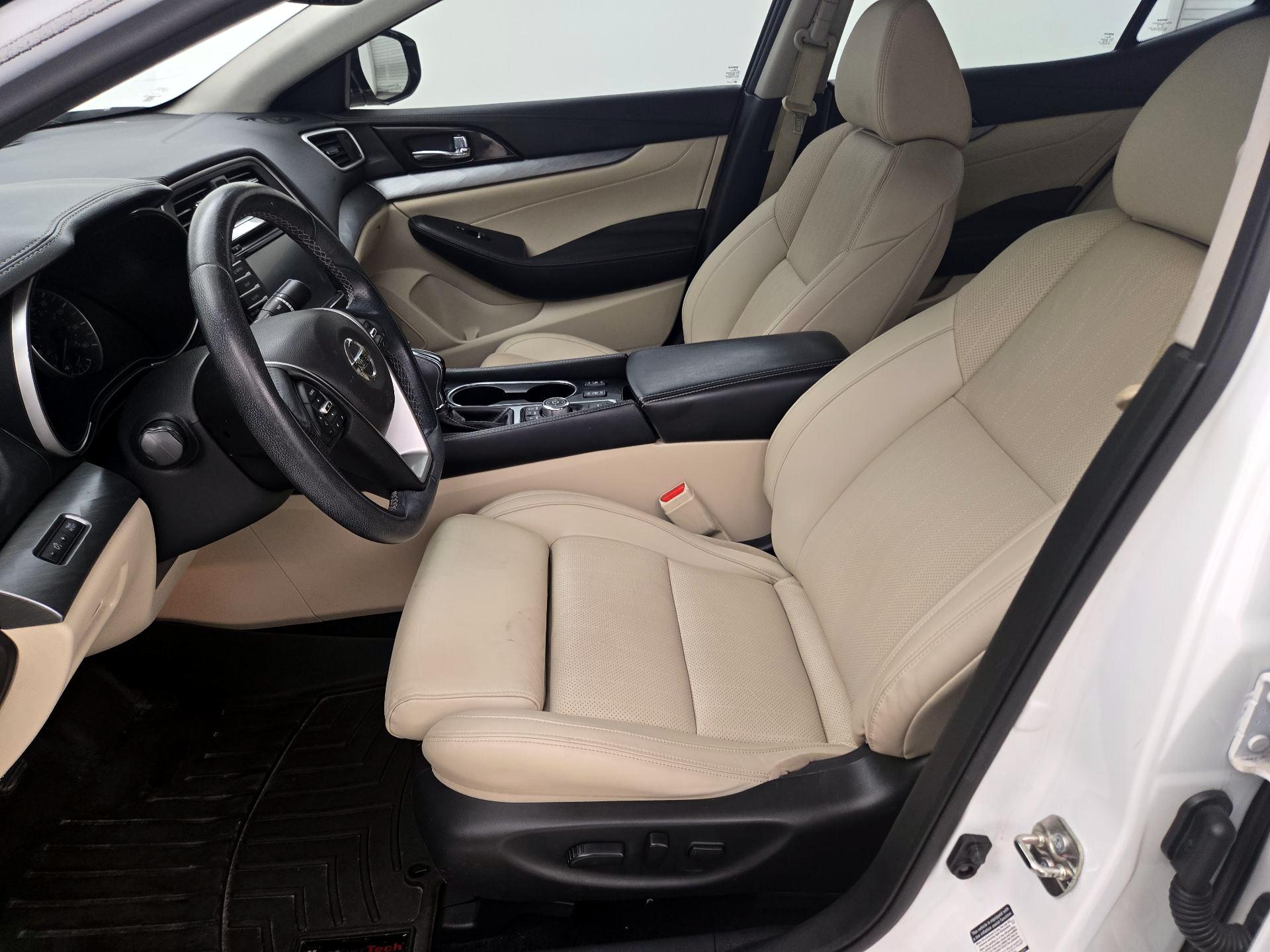 Thumbnail: 2016 Nissan Maxima - 11
