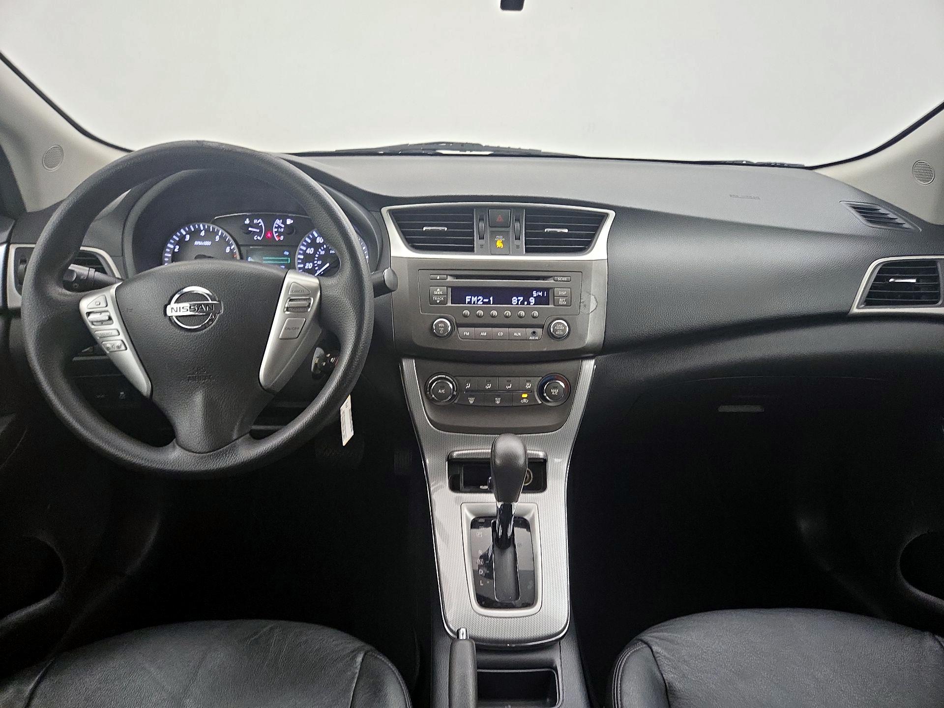 Thumbnail: 2014 Nissan Sentra - 9