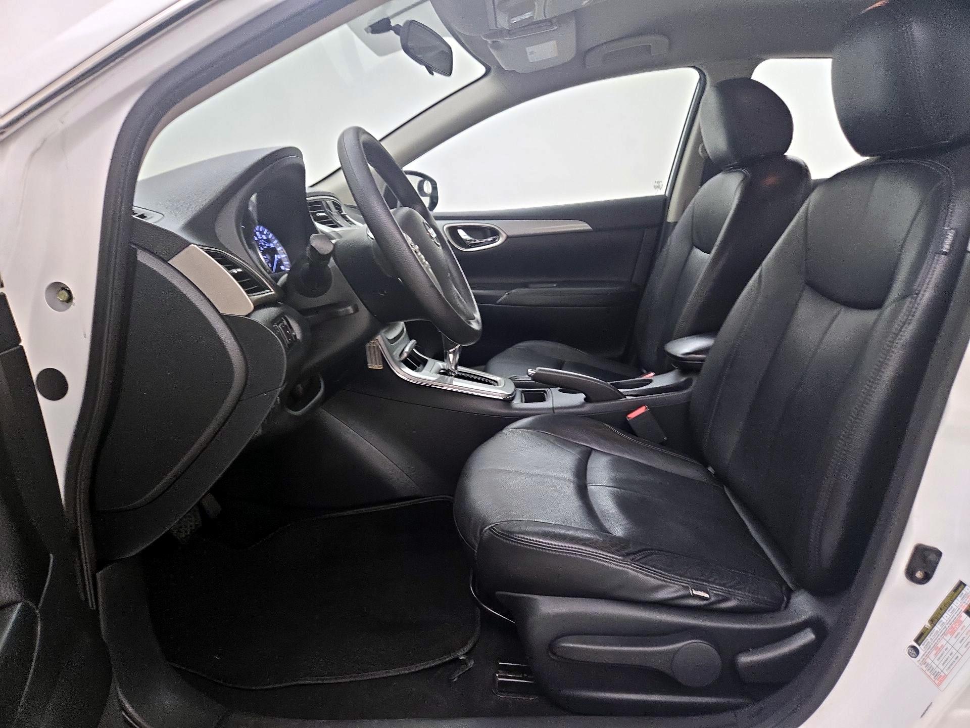Thumbnail: 2014 Nissan Sentra - 11