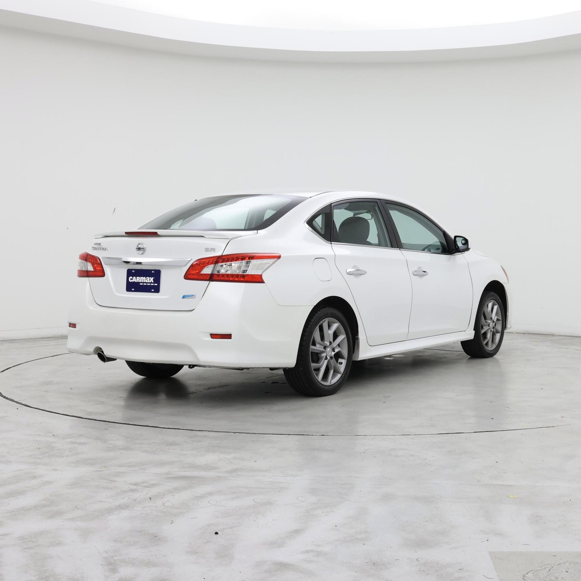 Thumbnail: 2014 Nissan Sentra - 8